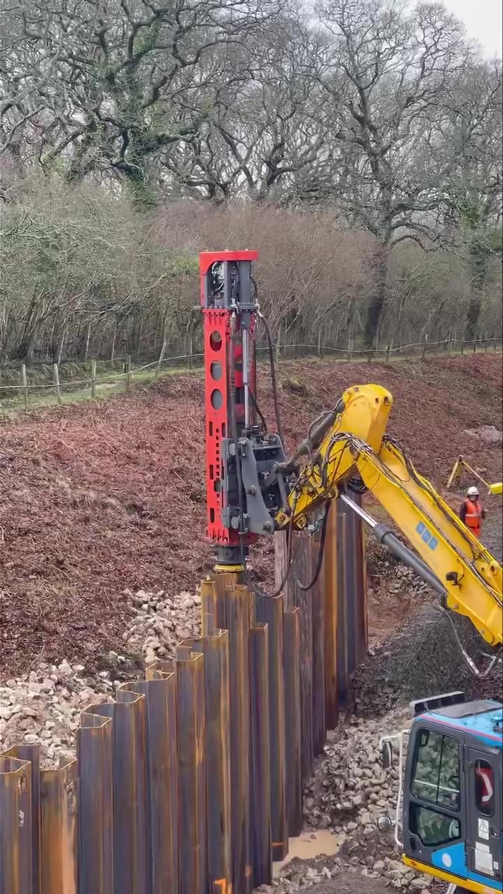 Work continues at Harmans Cross Station this week as the team on site ...