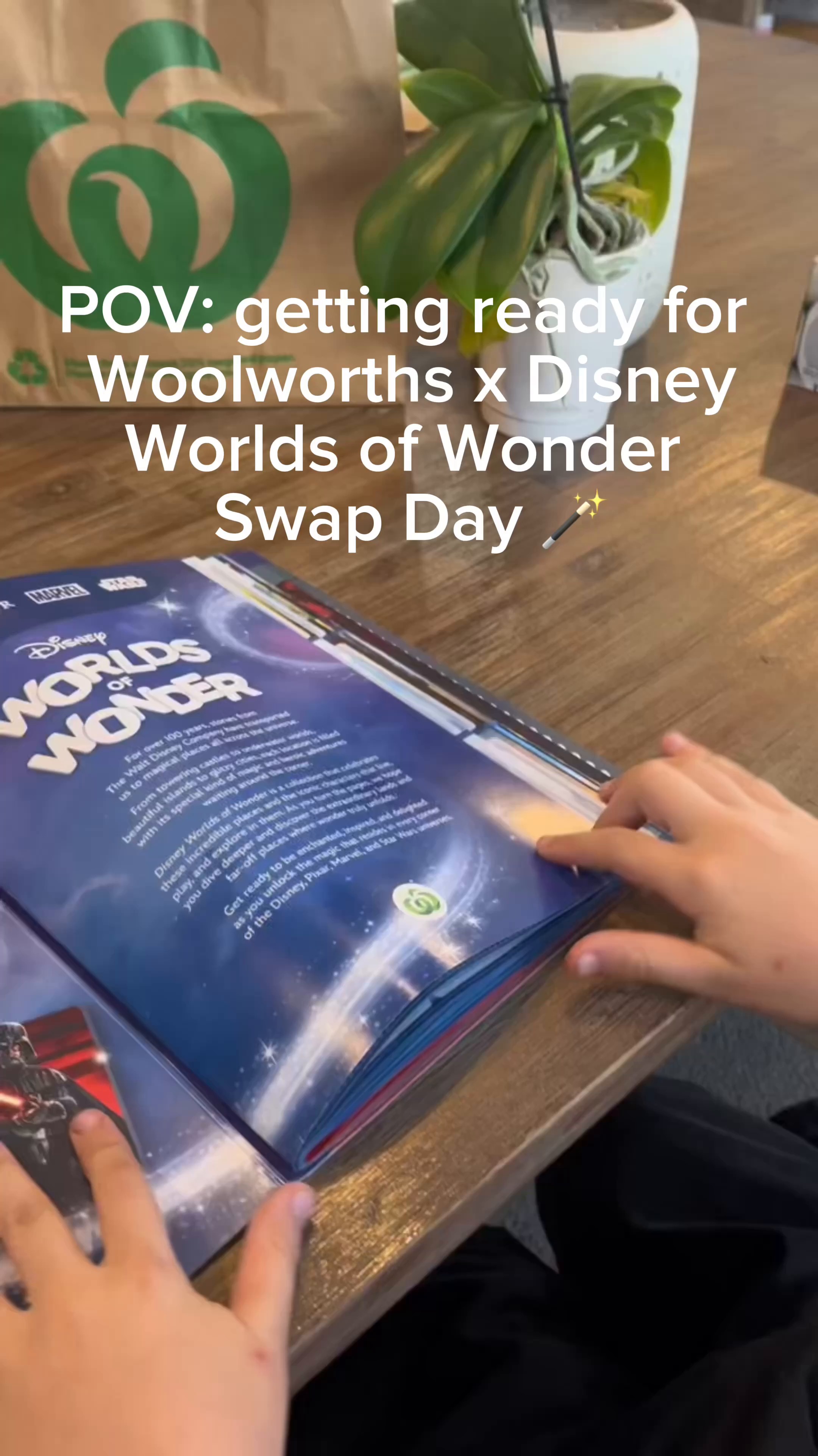 A closer look at the Marvel cards… 👀 Disney Worlds of Wonder
