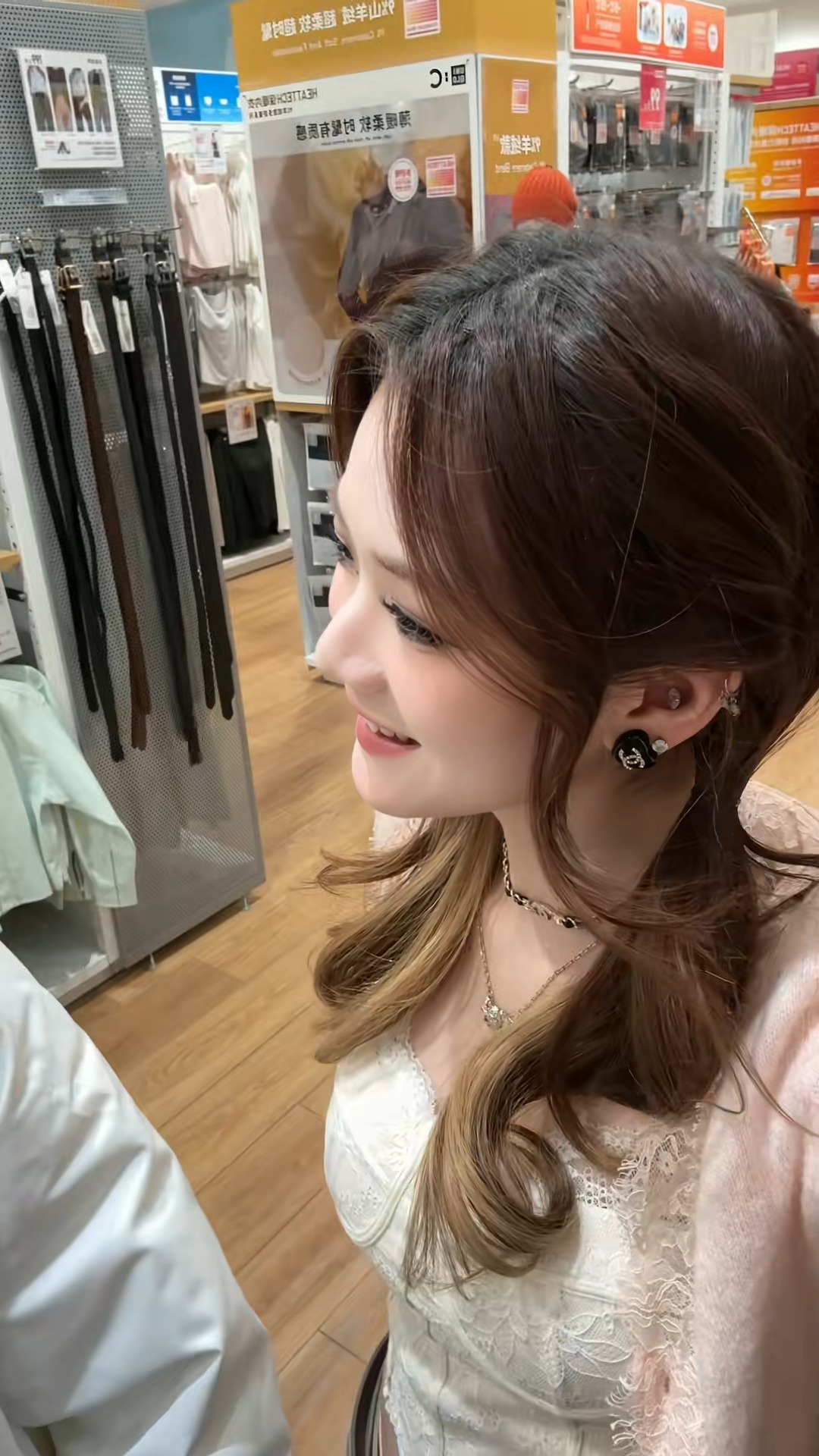 来啊互相伤害啊 #东北甜妹 #vlog日常 | 东北张酒酒 | Facebook