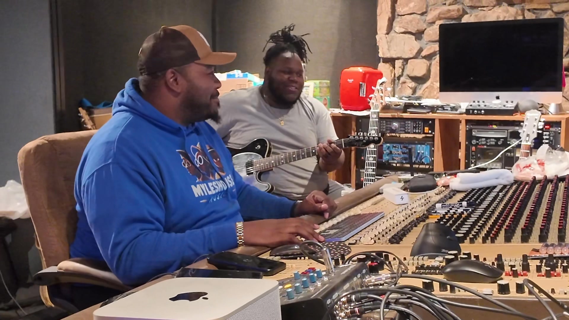 Ladies This Is Our Anthem… #CheckComments #BigBo Creshunda Miller ...