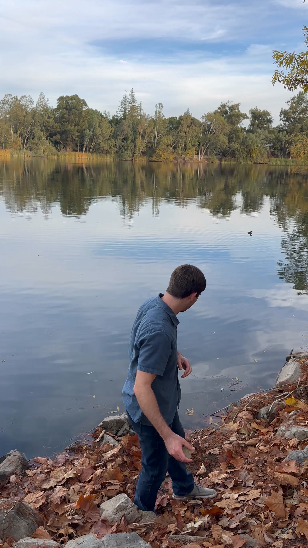 Perfect stone skipping conditions #satisfying #stoneskipping ...