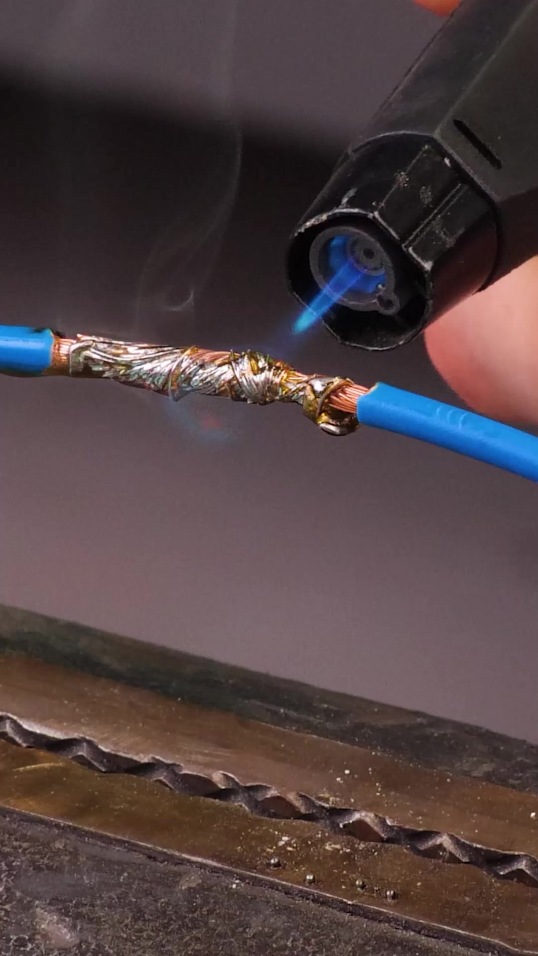 Smart Wire Soldering | Clever Panda | Facebook