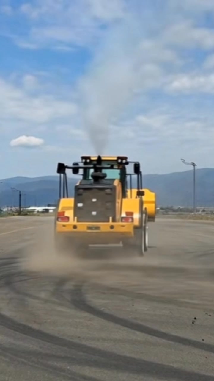 What happens when heavy equipment gets supercar treatment? Massive ...
