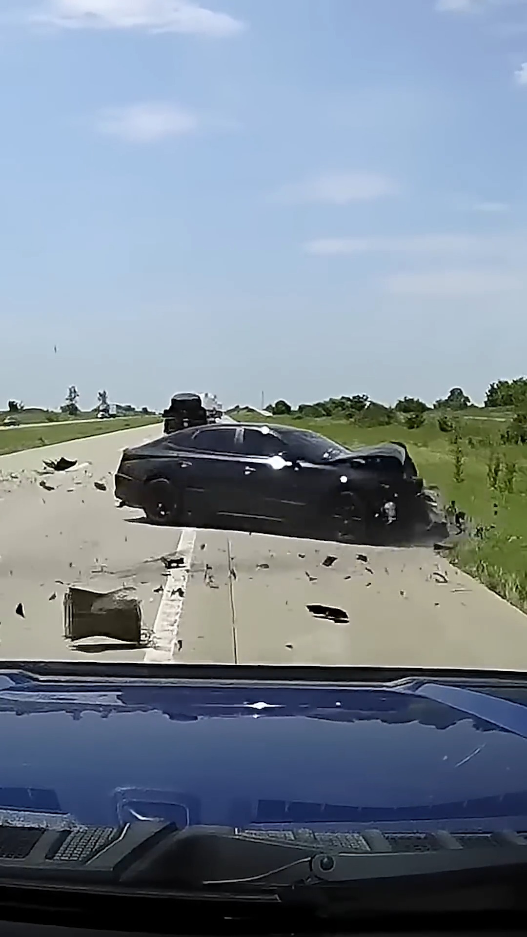 Distracted Driver Crashes Into Attenuator Truck - DRAMATIC CRASH # ...