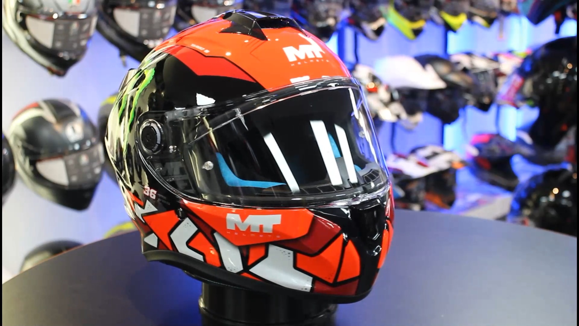 MT Targo S Piqueras Helmet £89.99 Stand out on your next ride with