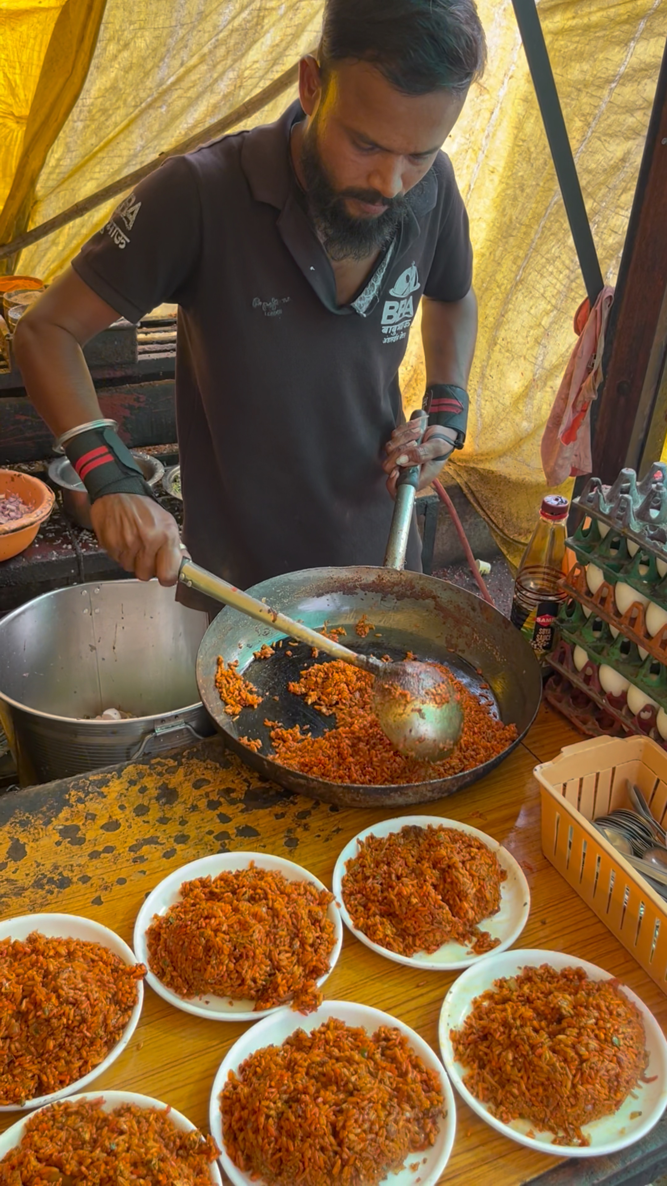 Babu bhau famous anda rice in Nagpur | Chaska Food Ka | Facebook