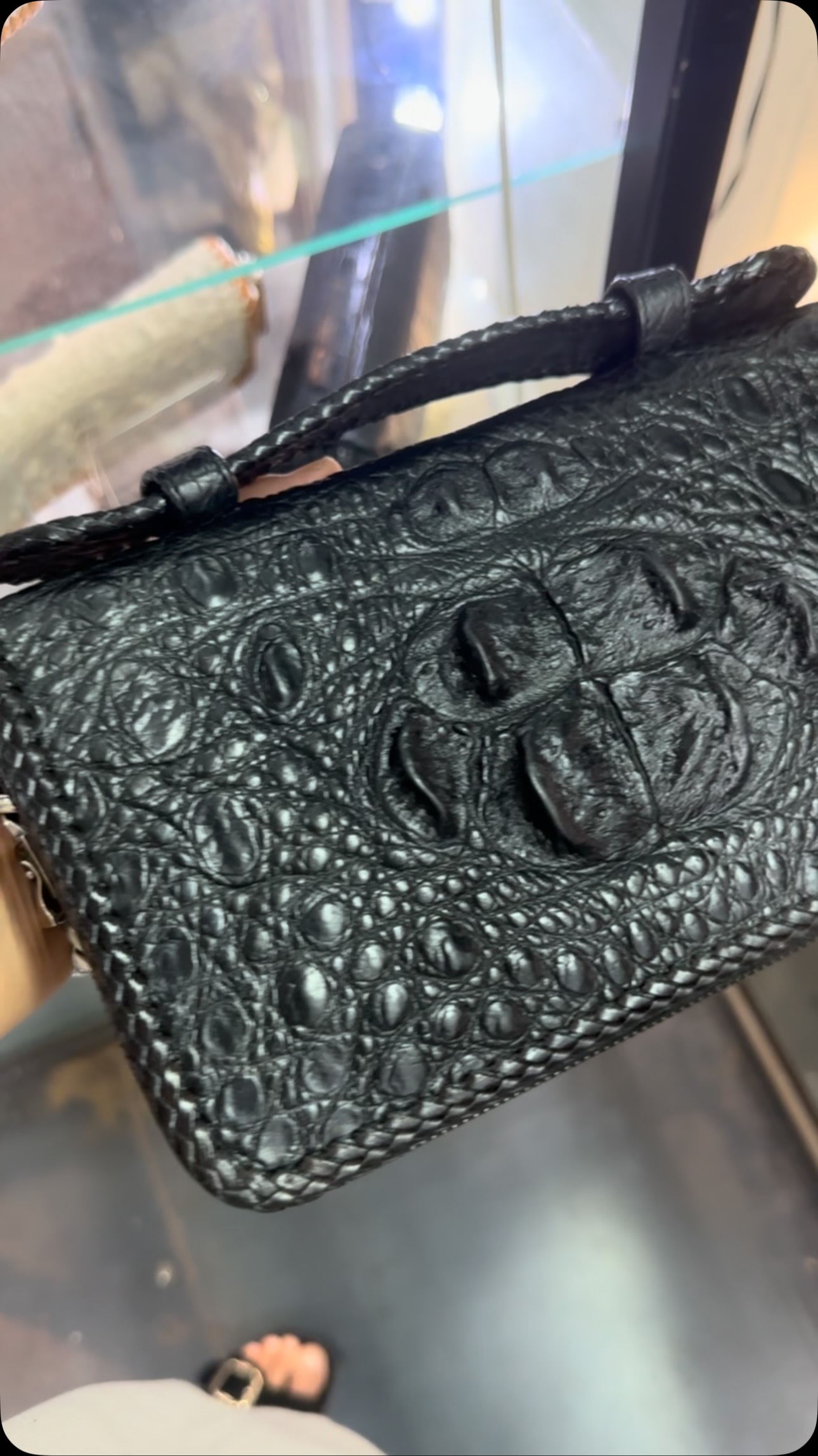 アビシルバーズ Silver jewelry and leather shop avisilvers シルバー