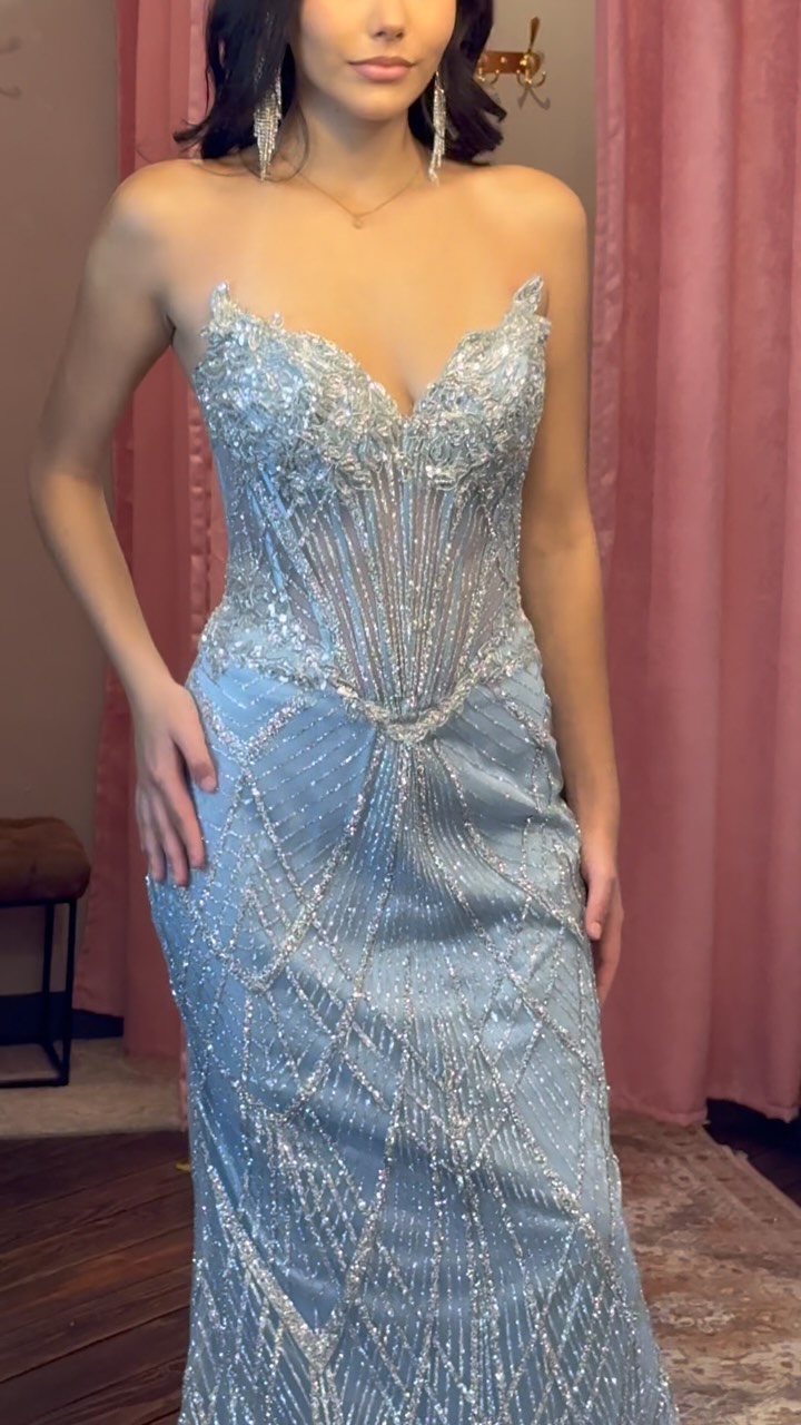 Houston’s Hidden Gem for the Best Dresses ✨✨ , 📍Visit us at 419 gentry st suite 202 #Spring Tx 77373, or explore our last collection online!, Shop now your next perfect dress online — shipping across 