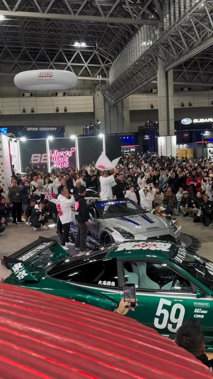 The LB-WORKS R35 GT-R Final Edition New Crazy Body Kit. has finally ...