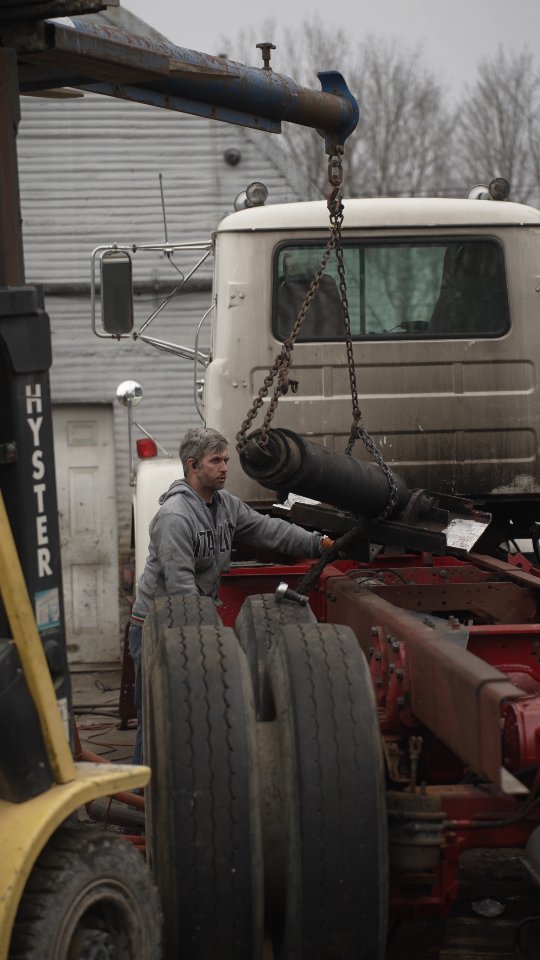 @djsparxnnj test fitting the hoist cylinder to the new frame rails on ...