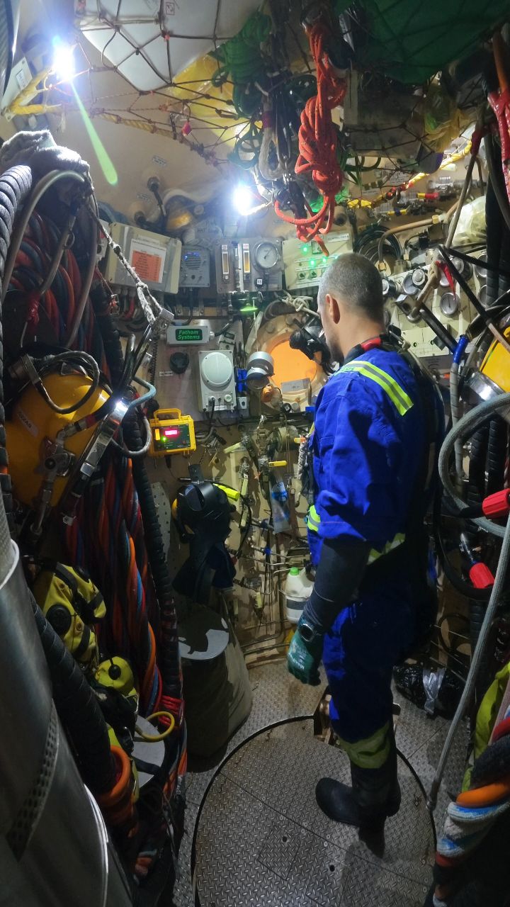 Dive Bell at depth. 92m. Nice Viz, and a few fish for lunch! 🌊⚓🏴‍☠️ # ...