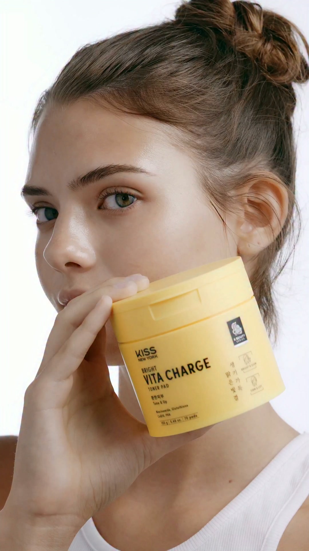 glutathione charged Brighter skin in one swipe. ✨, Bright Vita Charge Toner Pads are powered with Niacinamide, Glutathione, and CoQ10 to help brighten, target dullness, and leave skin looking radiant. 💛, Want to win a sitewide2