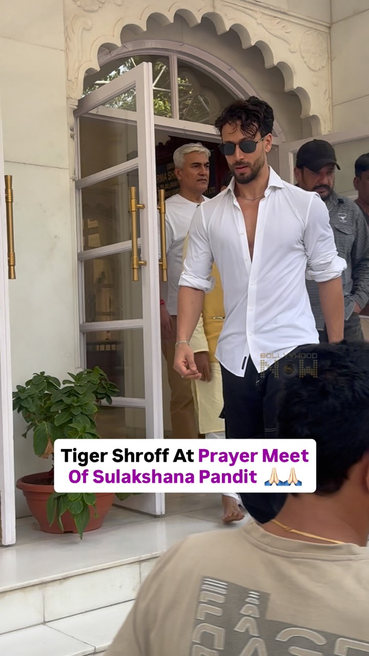 Tiger Shroff attends the prayer meet of late Sulakshana Pandit, paying ...