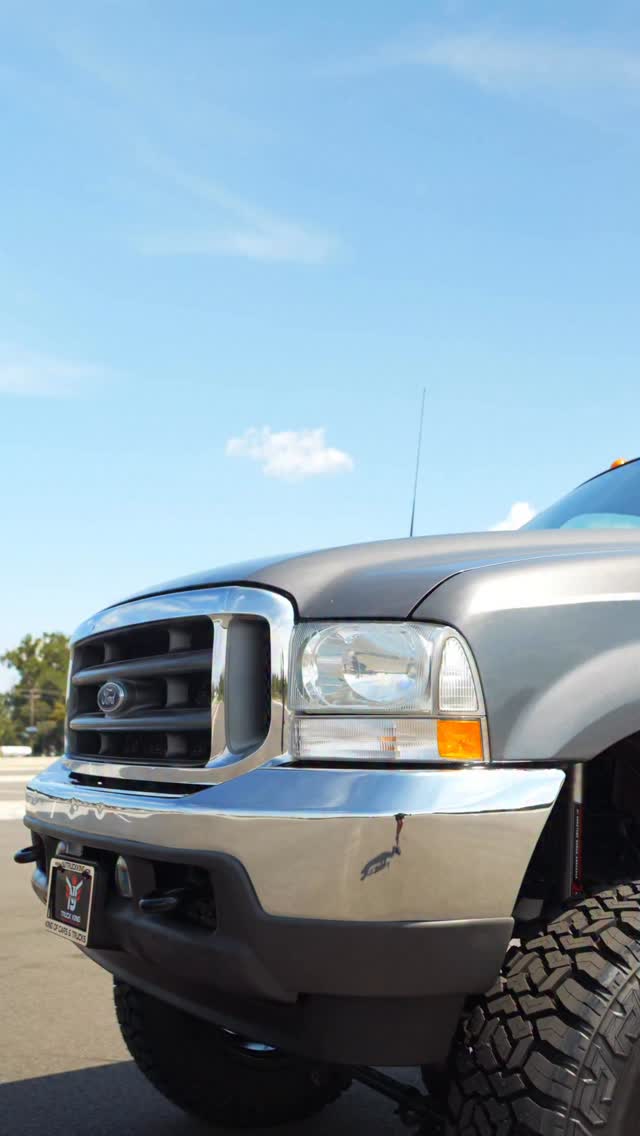 Super Clean 7.3L Dually‼️ Still has factory chassis markings! 2002 Ford ...