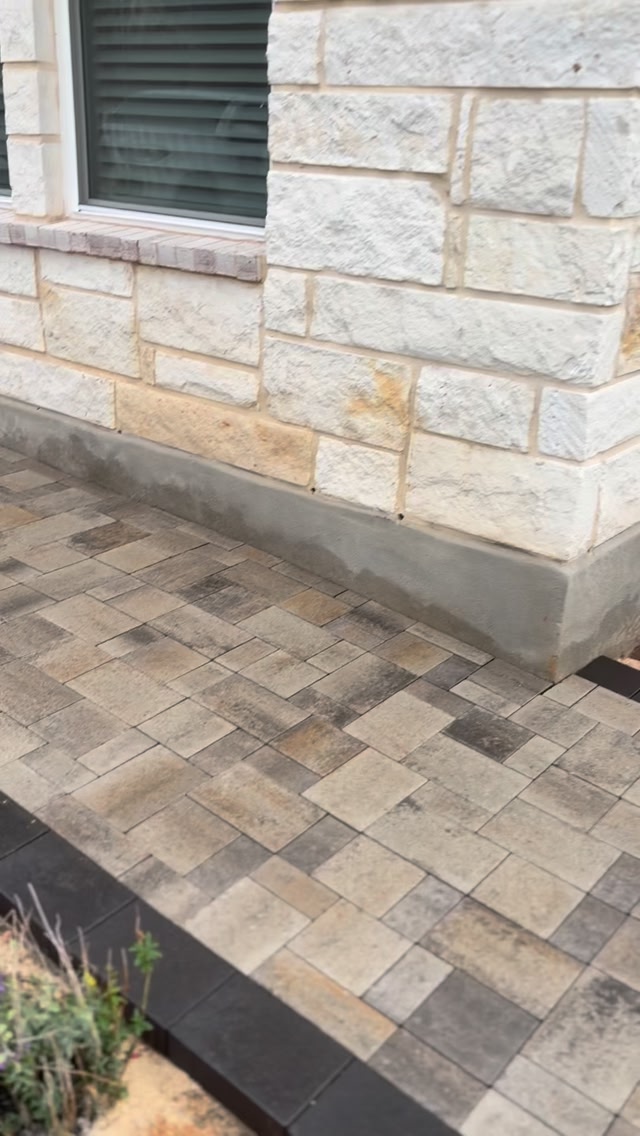 This home in Veramendi NBTX just got an upgrade with a Belgard paver ...