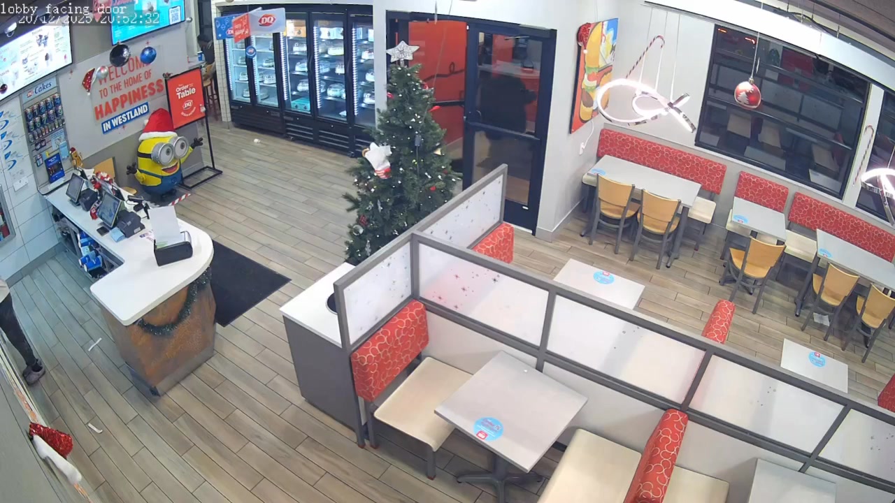 🚨 🚨 Tips Stolen at DQ Westland; Owner Asks Person on Video to Return ...