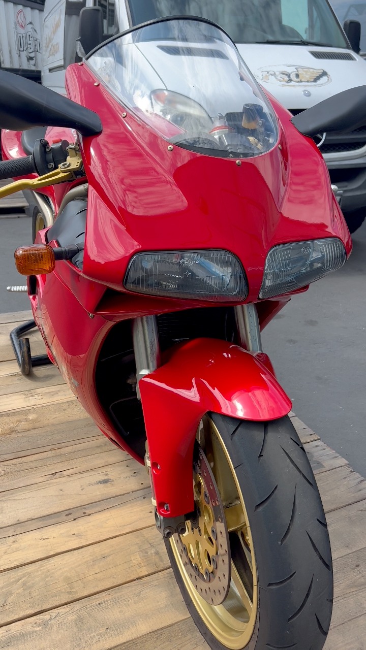 The ultimate and iconic Ducati 916 motorcycle #ducati #ducati916