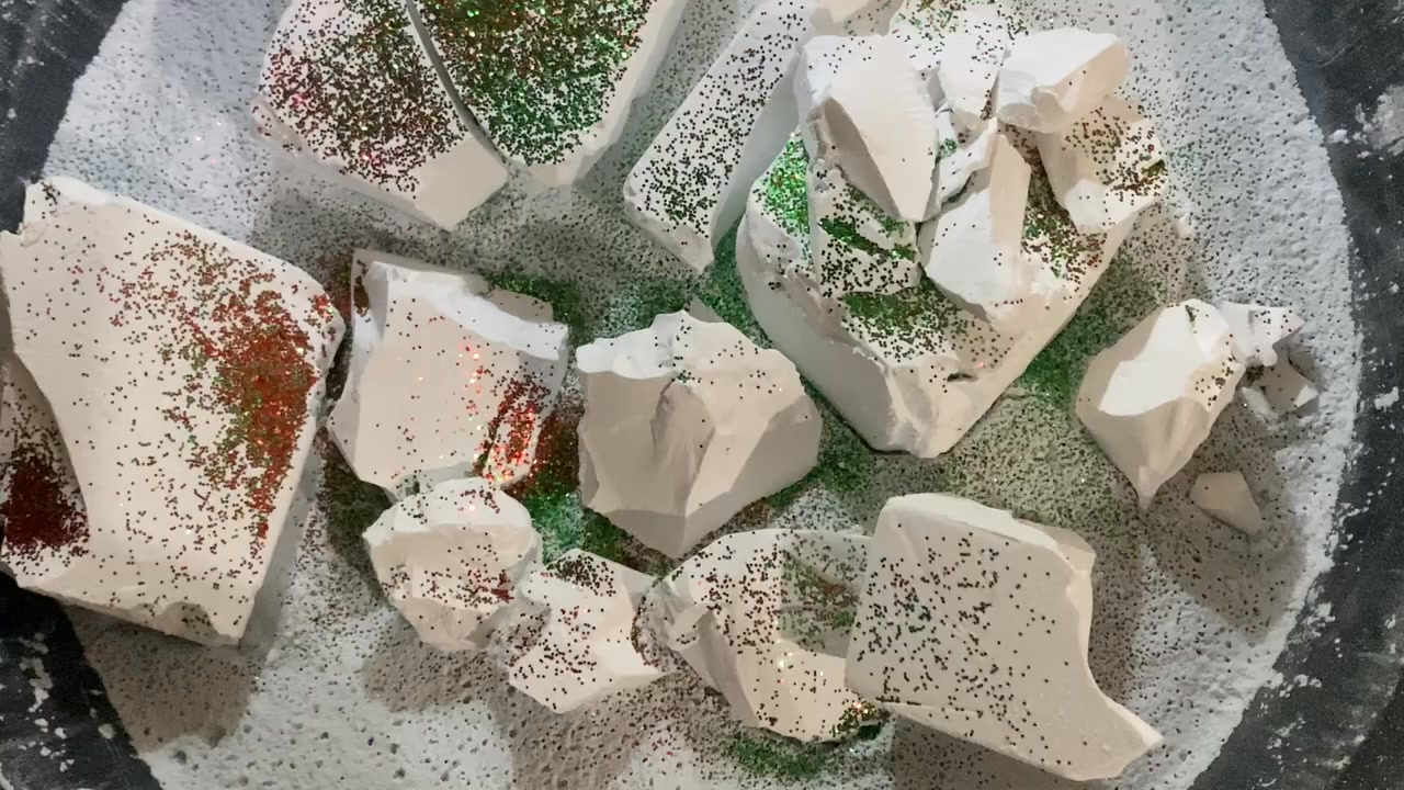 Gym Chalk Crush Please Like ️ | Share 🔁 | Follow 👣 | Comment 💬 Enjoy ...