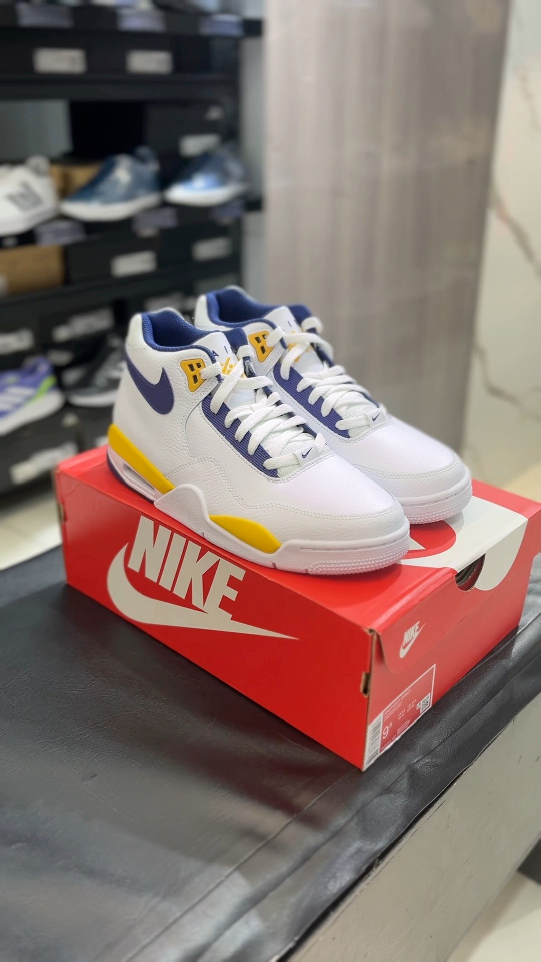 Nike Flight Legacy ' Lakers '💛💙 #Lesus