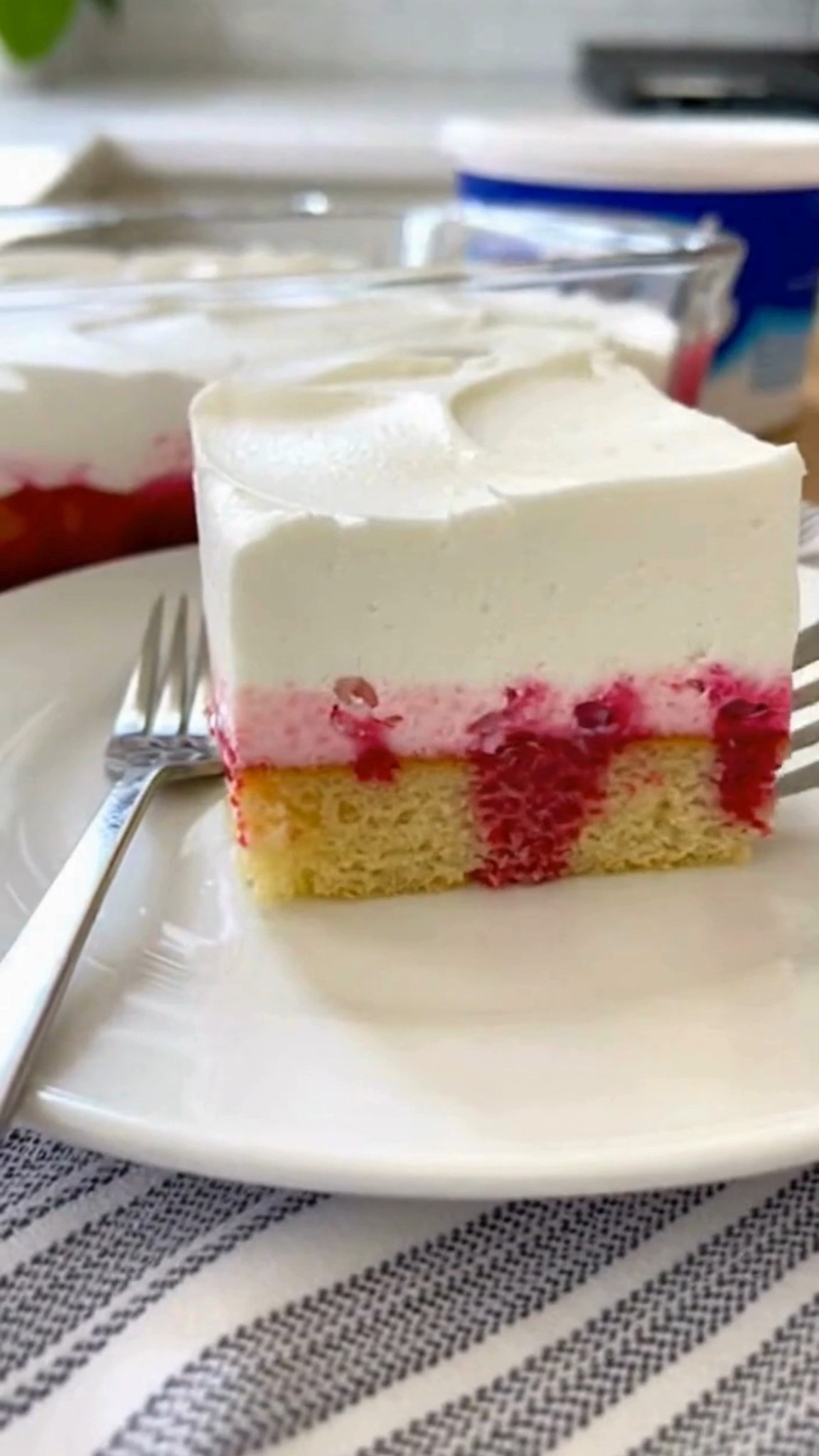 Easy 4-Ingredient Raspberry Shortcake Cool Whip Cloud Cake Dreamy ...
