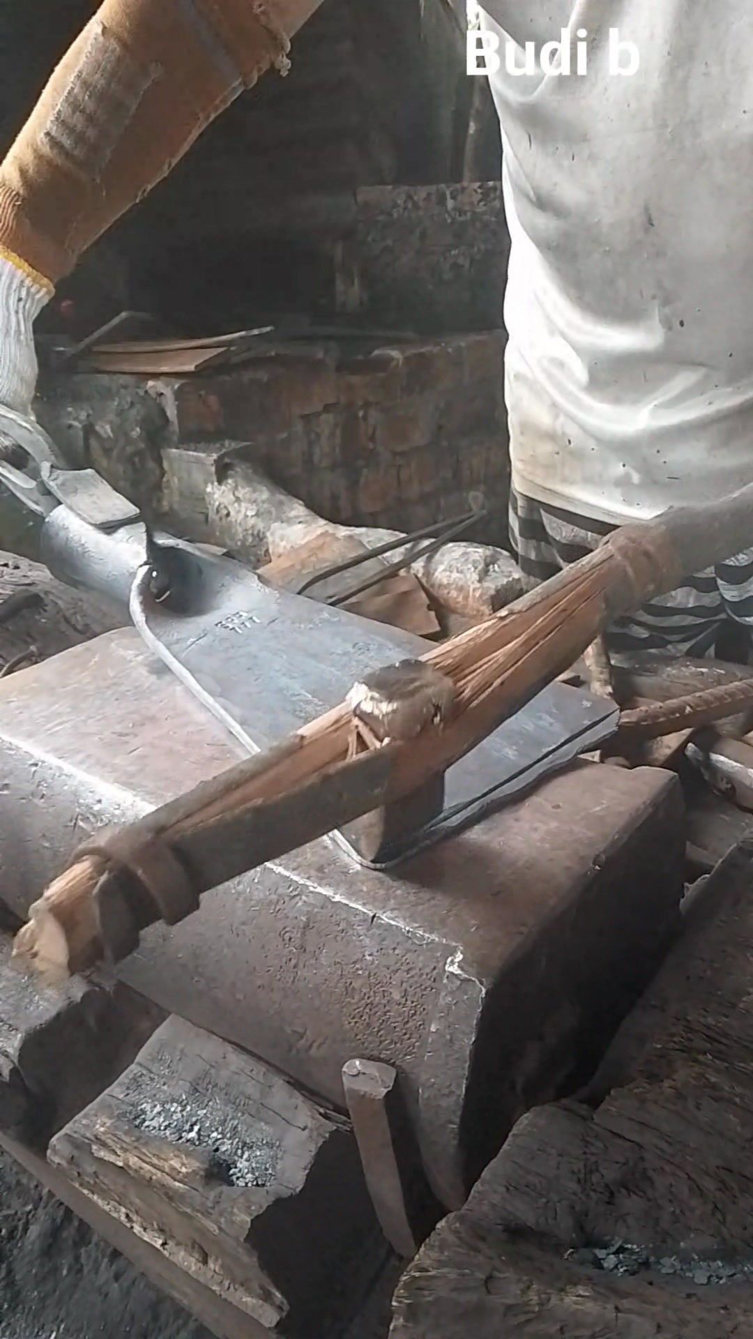 manual cutting process of palm oil harvester/dodos, blacksmith # ...