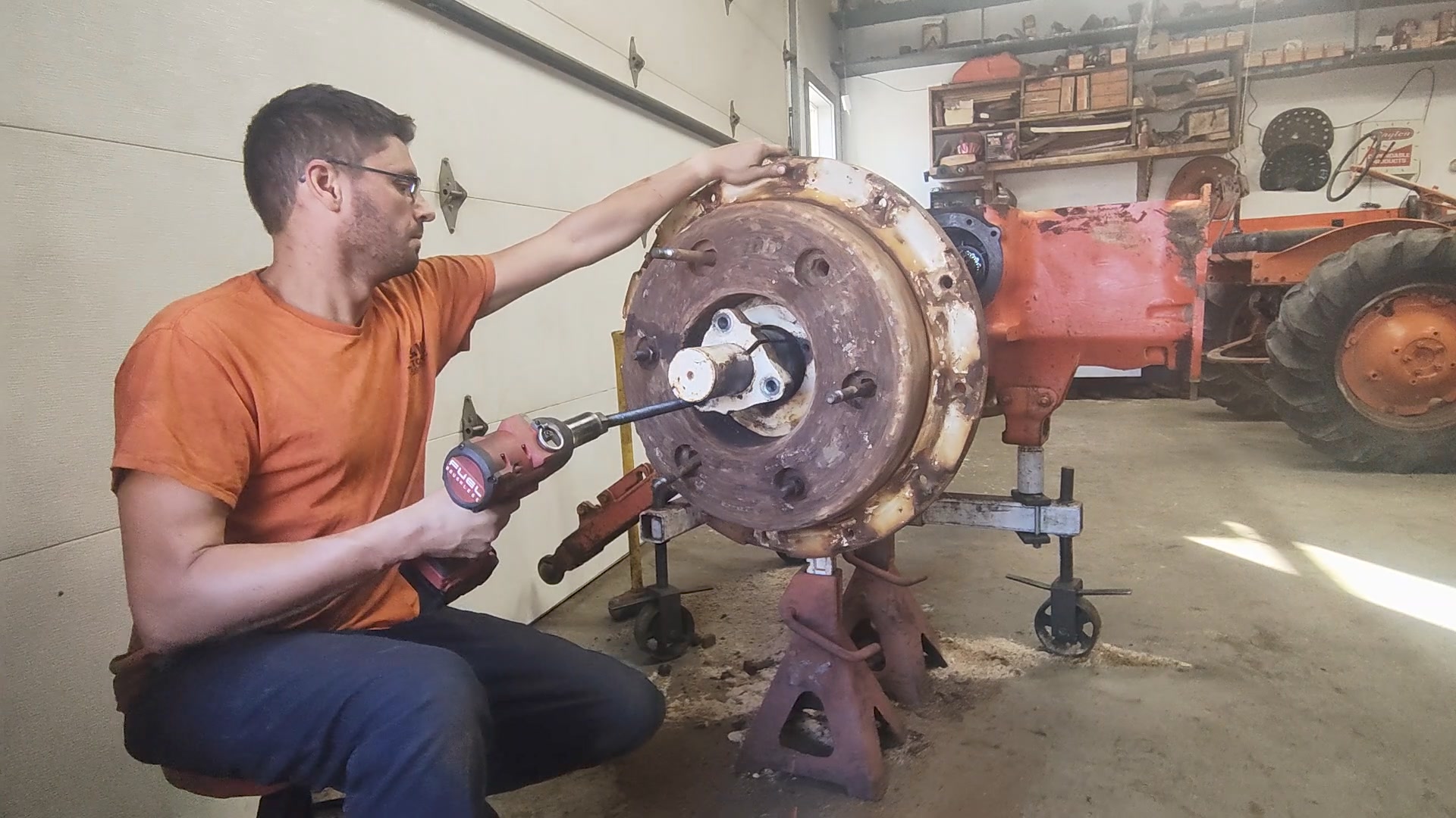 How to separate the rear axle wedge from the cast center on a Allis ...