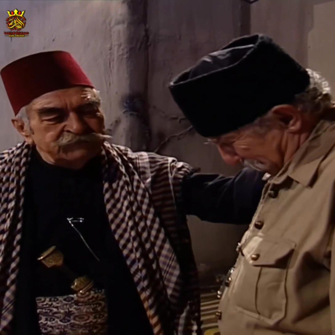 ابو ماجد نزلت دمعتو بعد لي صار بأبو سمير و الحارة فيها داسوووس عم ينغر ...