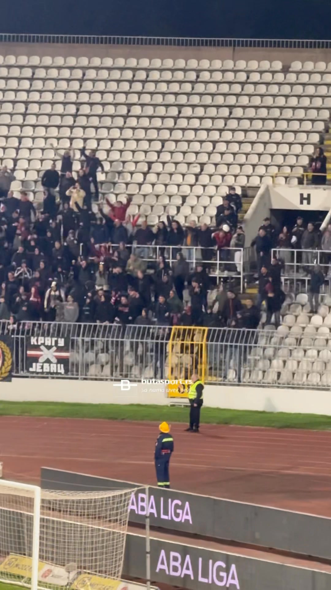 Crveni Ðavoli na današnjoj utakmici: Partizan - Radniči KG (🎥 Butasport ...