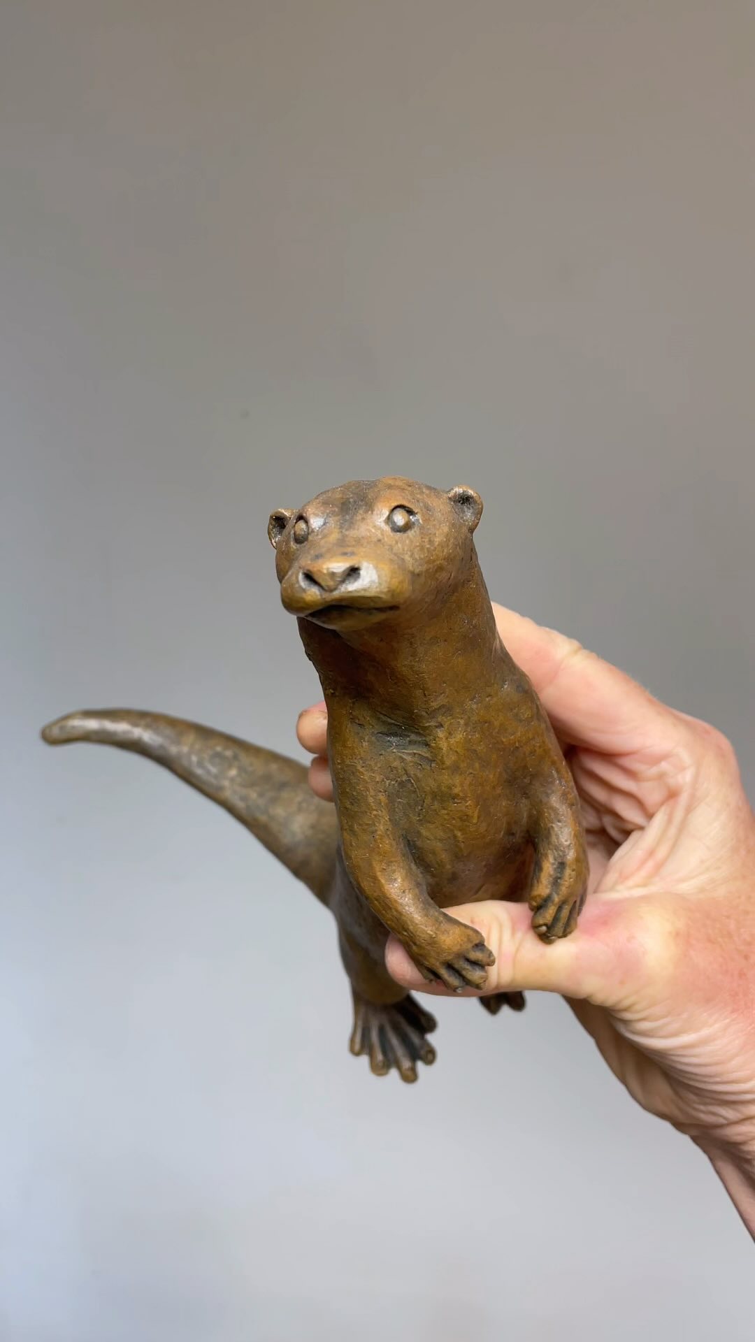 Small Bashful Otter 198$ (per piece)
