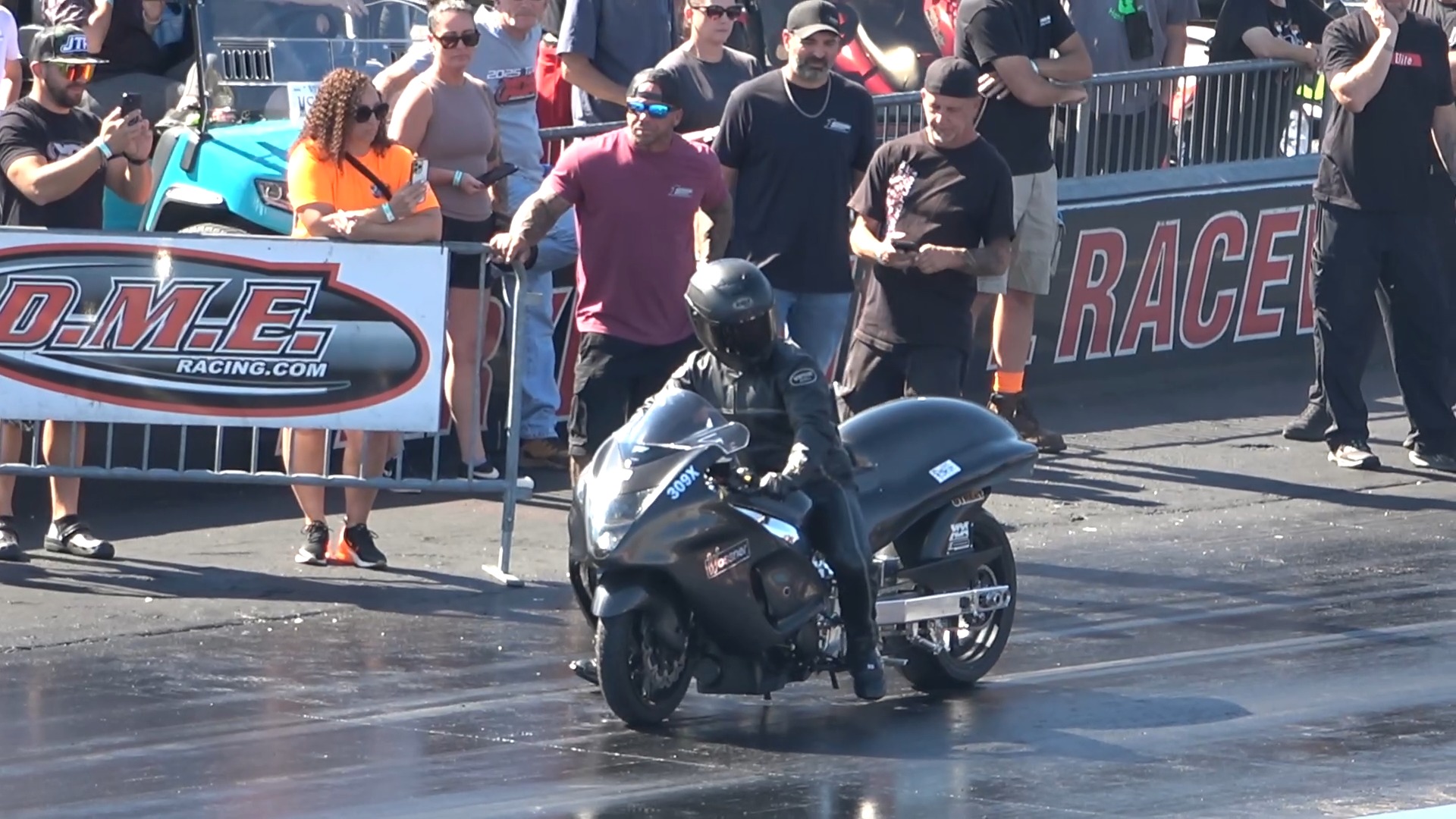 ⚔️ Round 1 in the books — the squad’s STILL swinging in Pro Street 💥 ...