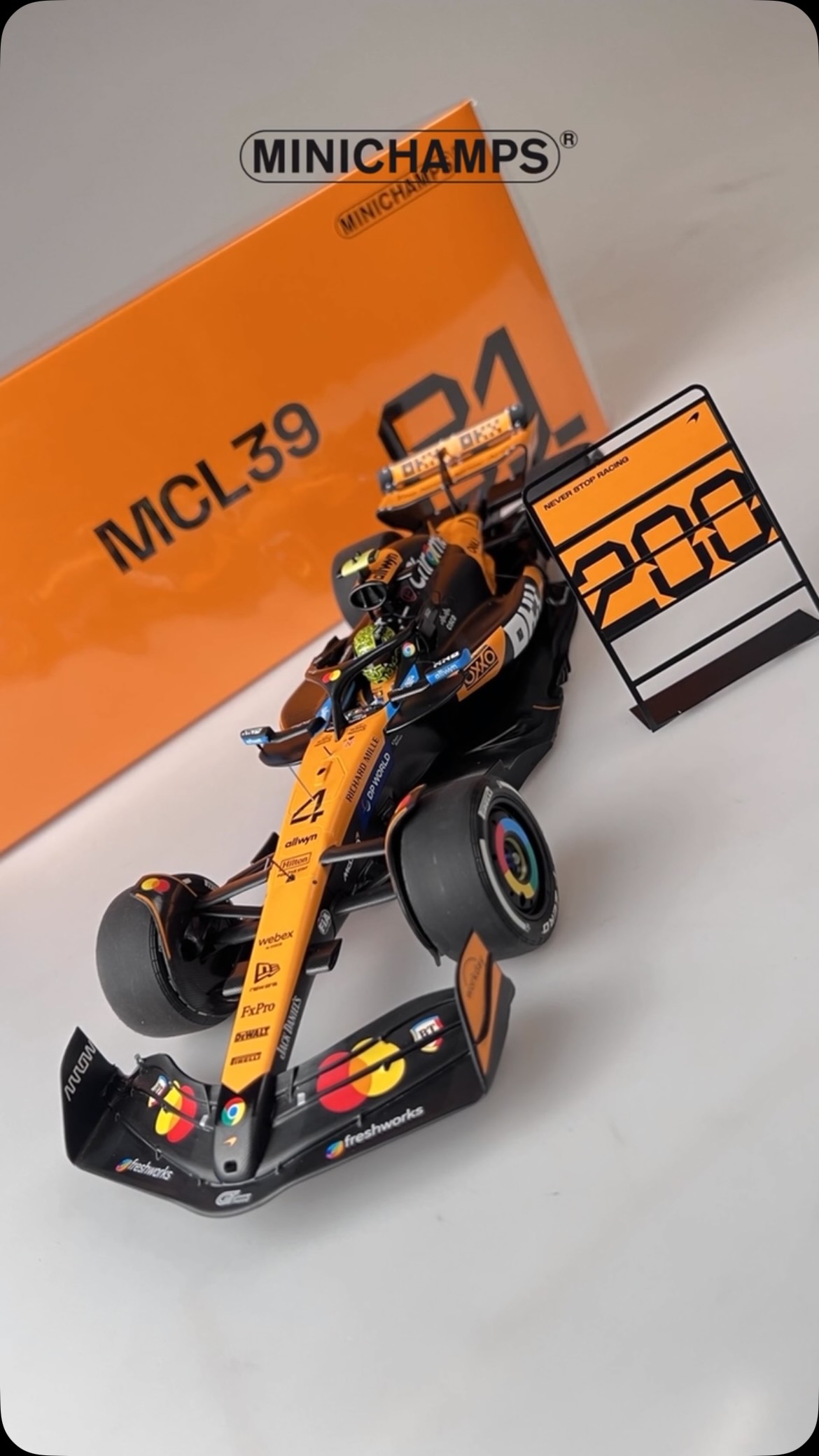 Minichamps - #auction MCLAREN F1 GTR PROTOTYPE RED WITH RED