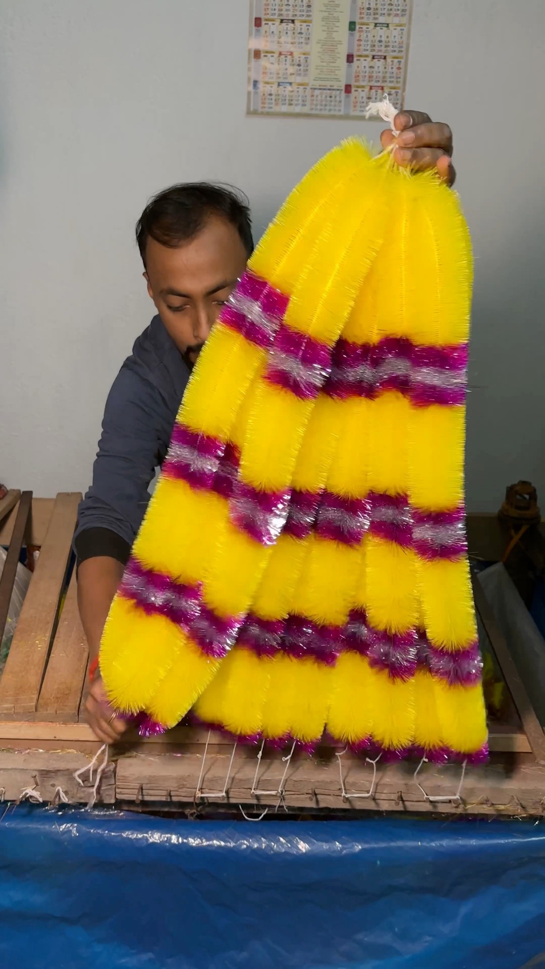Art Of Resham Mala Making Process | Kolkata Collection | Facebook