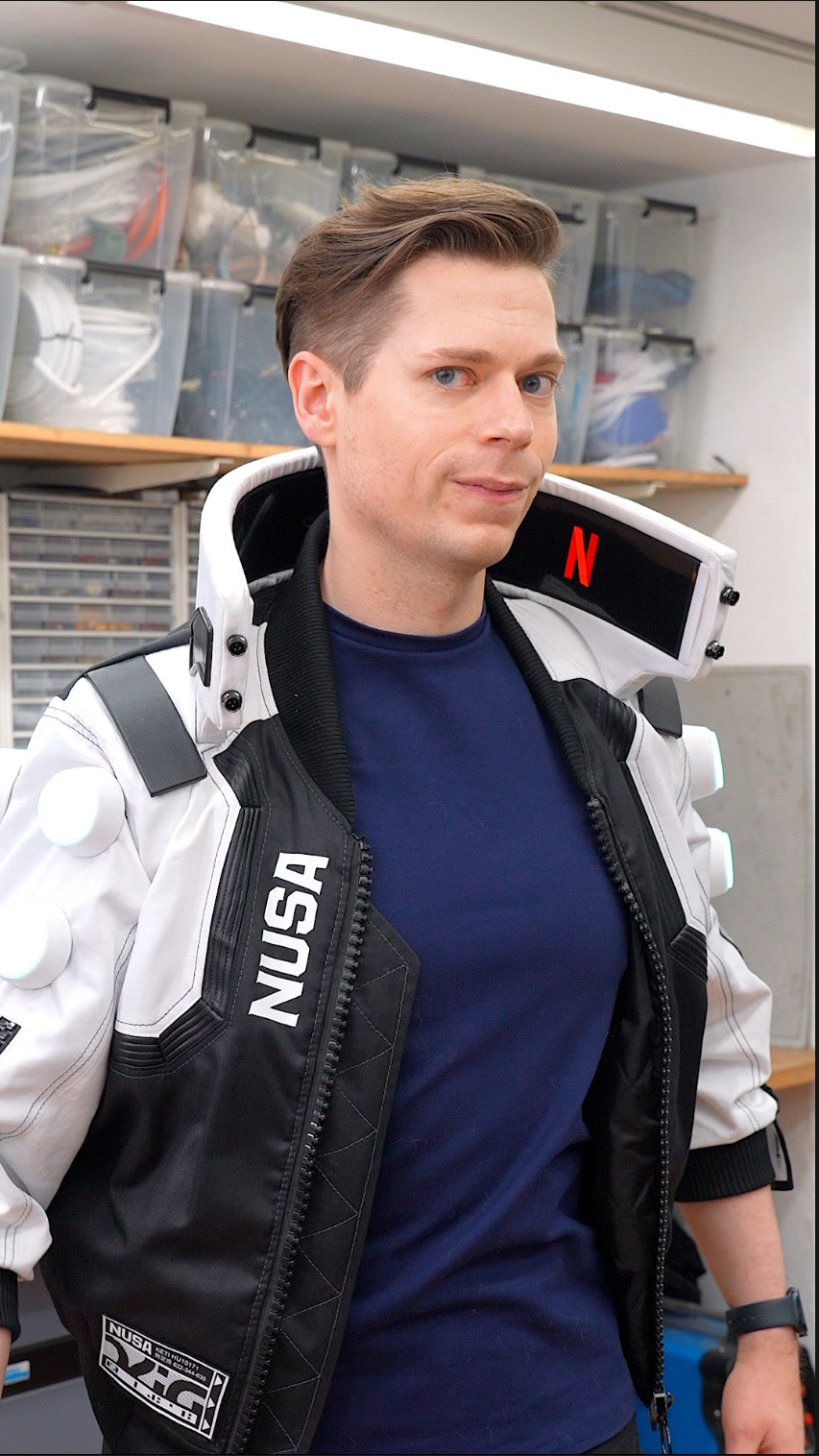 藤原のノード3 HOW‼️I made my world-first Flexible OLED Jacket (Cyberpunk 2077