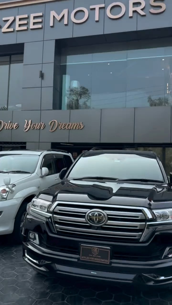 Toyota Land Cruiser ZX Model:2020 Import:2025 Mileage:19407 KM