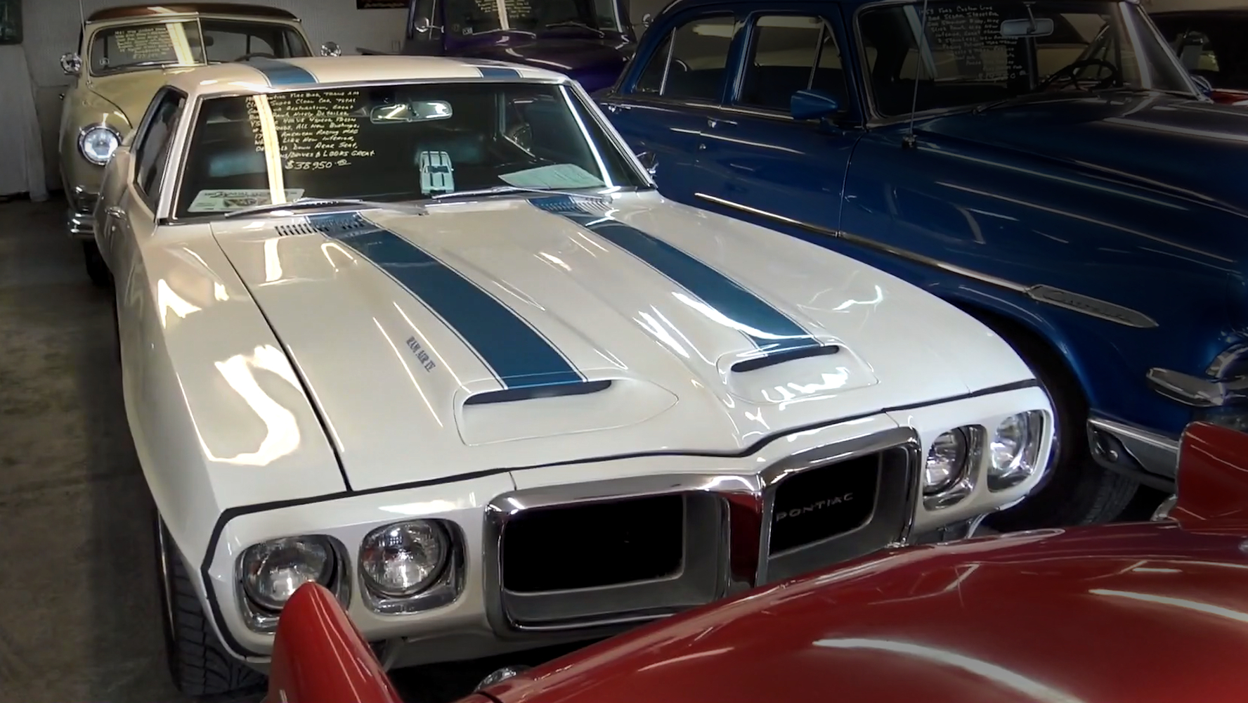We thought you might like a look at this very clean 1969 Pontiac