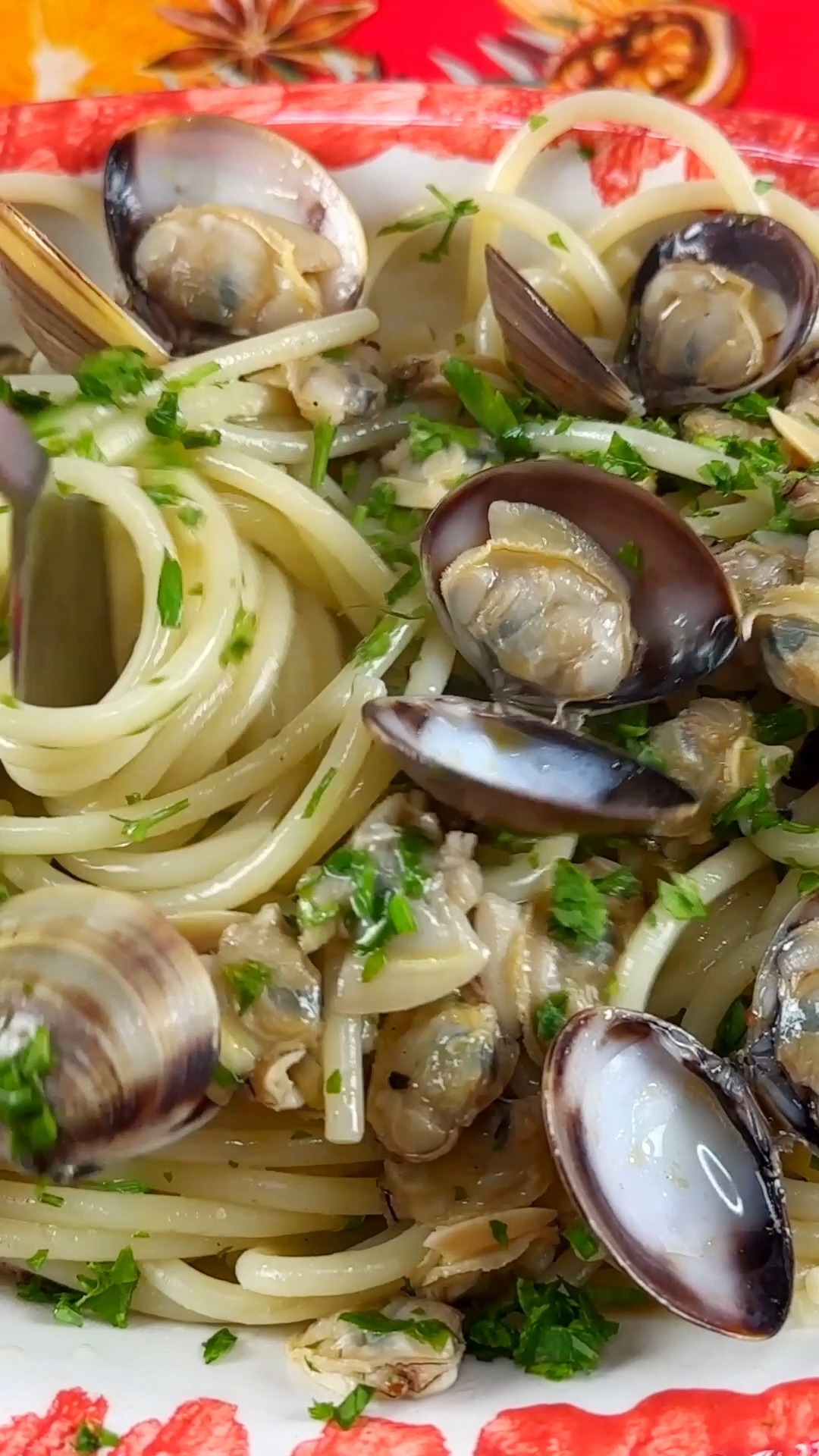 Spaghetti Alle Vongole Like You're in Italy 🍝 | Vincenzo's Plate