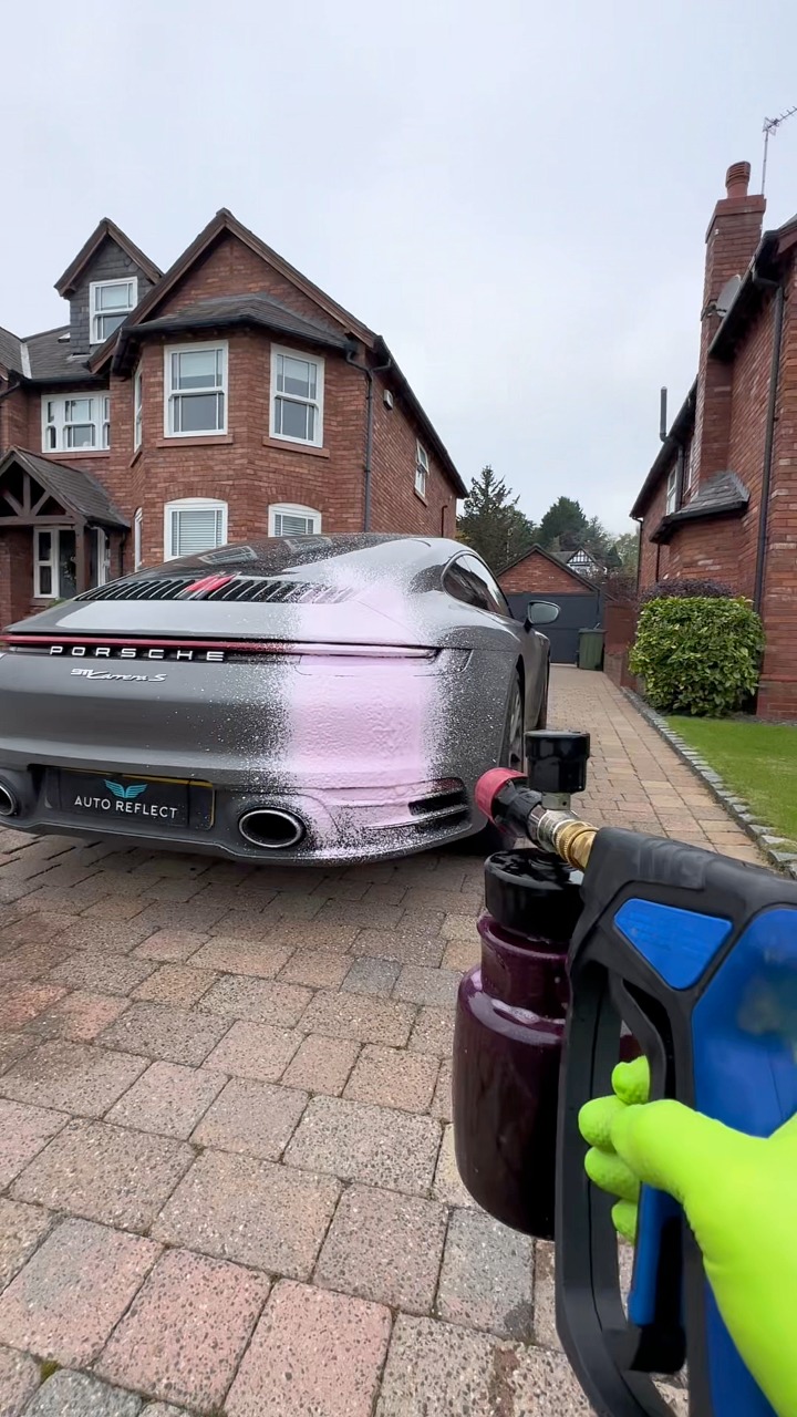 Is this the best way to clean a car? 🤔 #satisfying | Auto Reflect ...