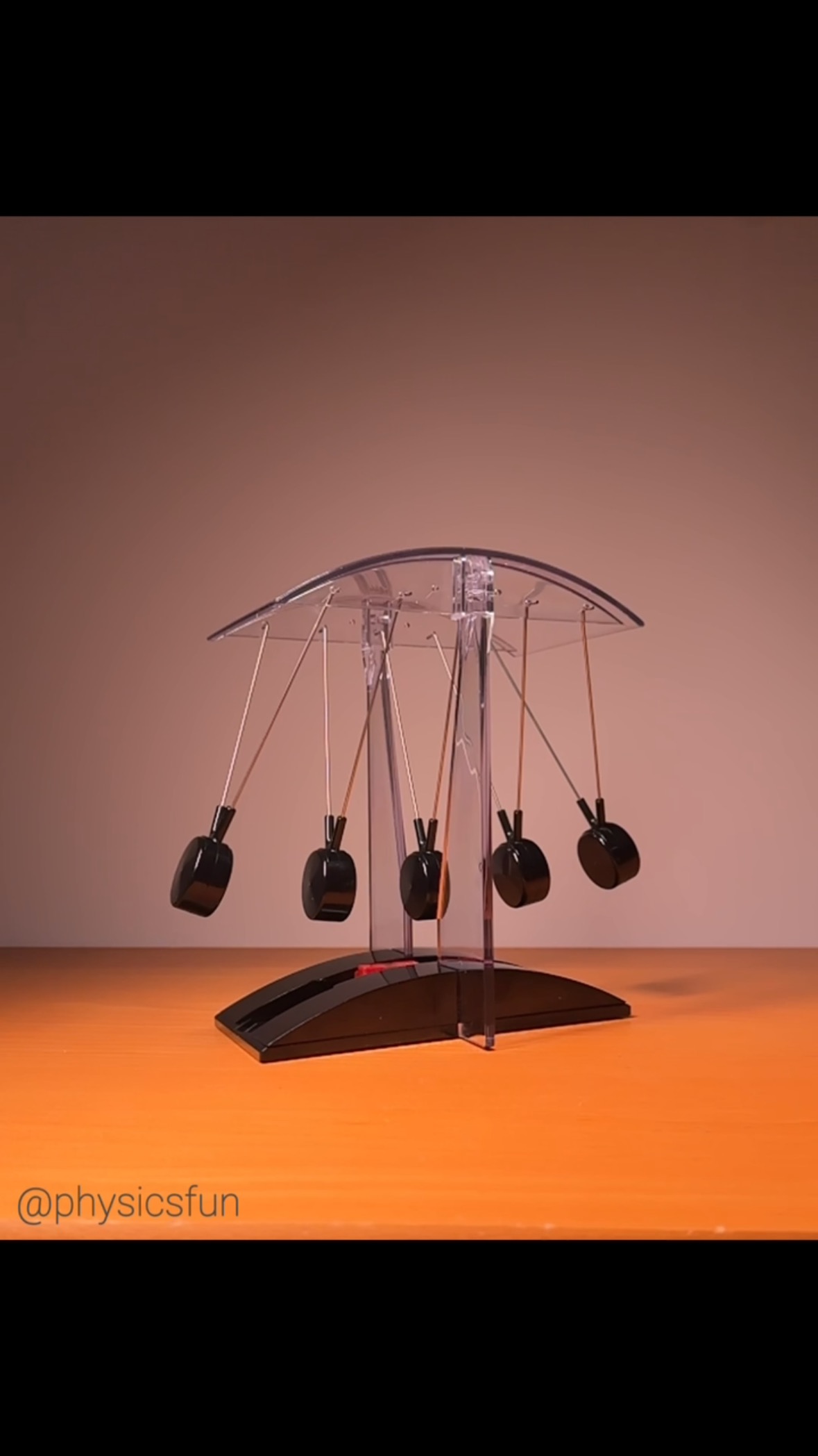 Magnetic Newton’s Cradle: the famous collision demonstration reimagined ...