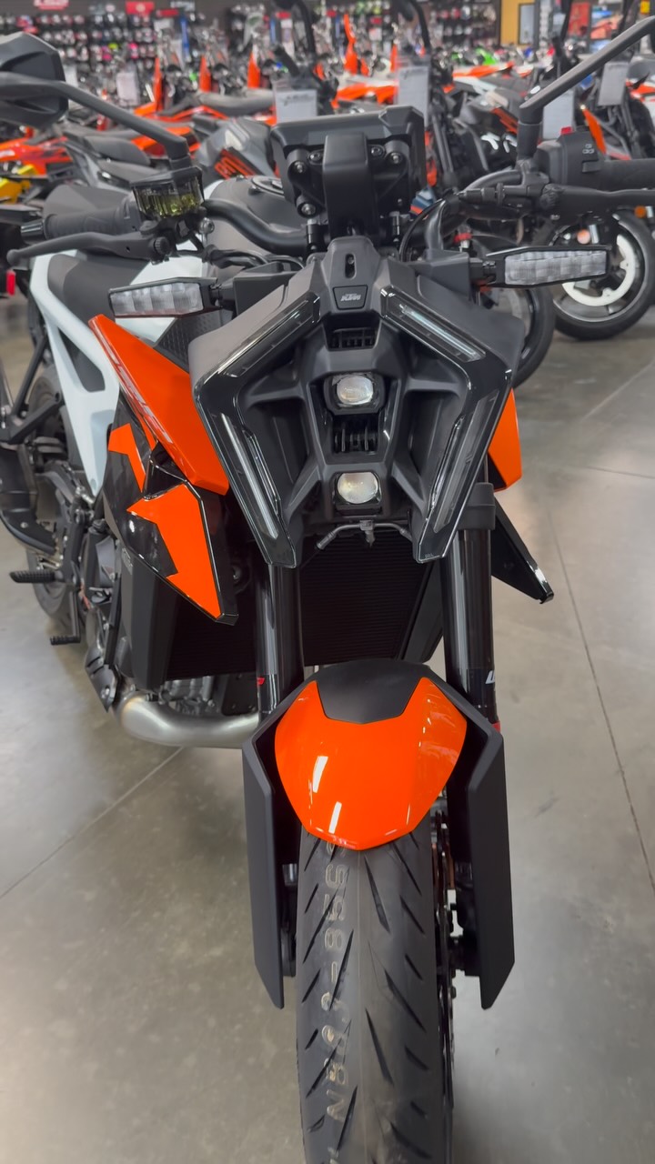🔥 THE SNIPER HAS ARRIVED. 🔥 The 2026 KTM 990 Duke is built to