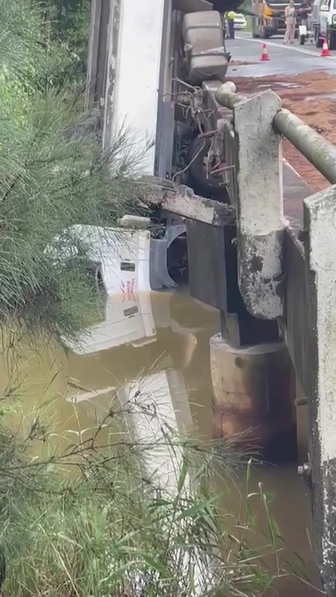 A truck was left dangling over a... - 10 News Queensland | Facebook