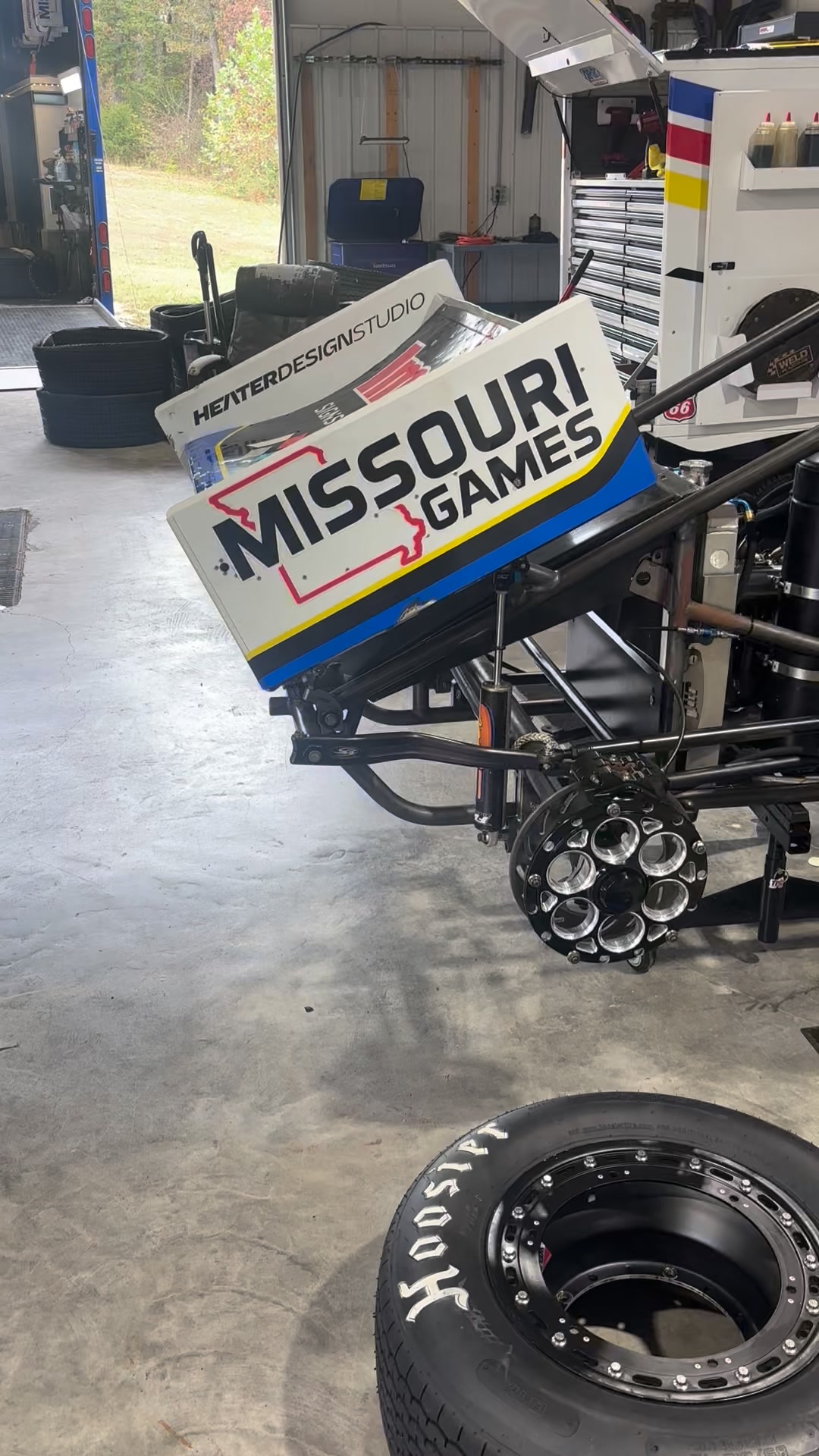 JR1 Sprint Car ready to rip with the World of Outlaws Friday night ...