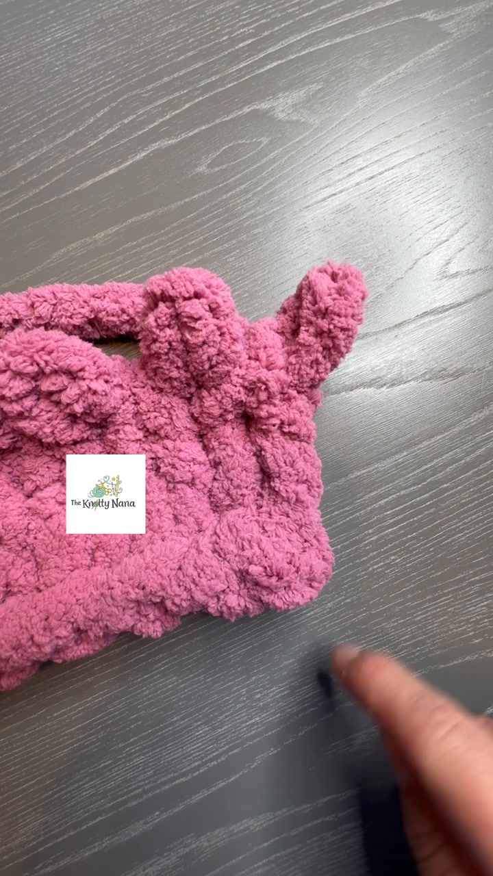 How to make 🤍's in your chunky blanket. You choose the pattern