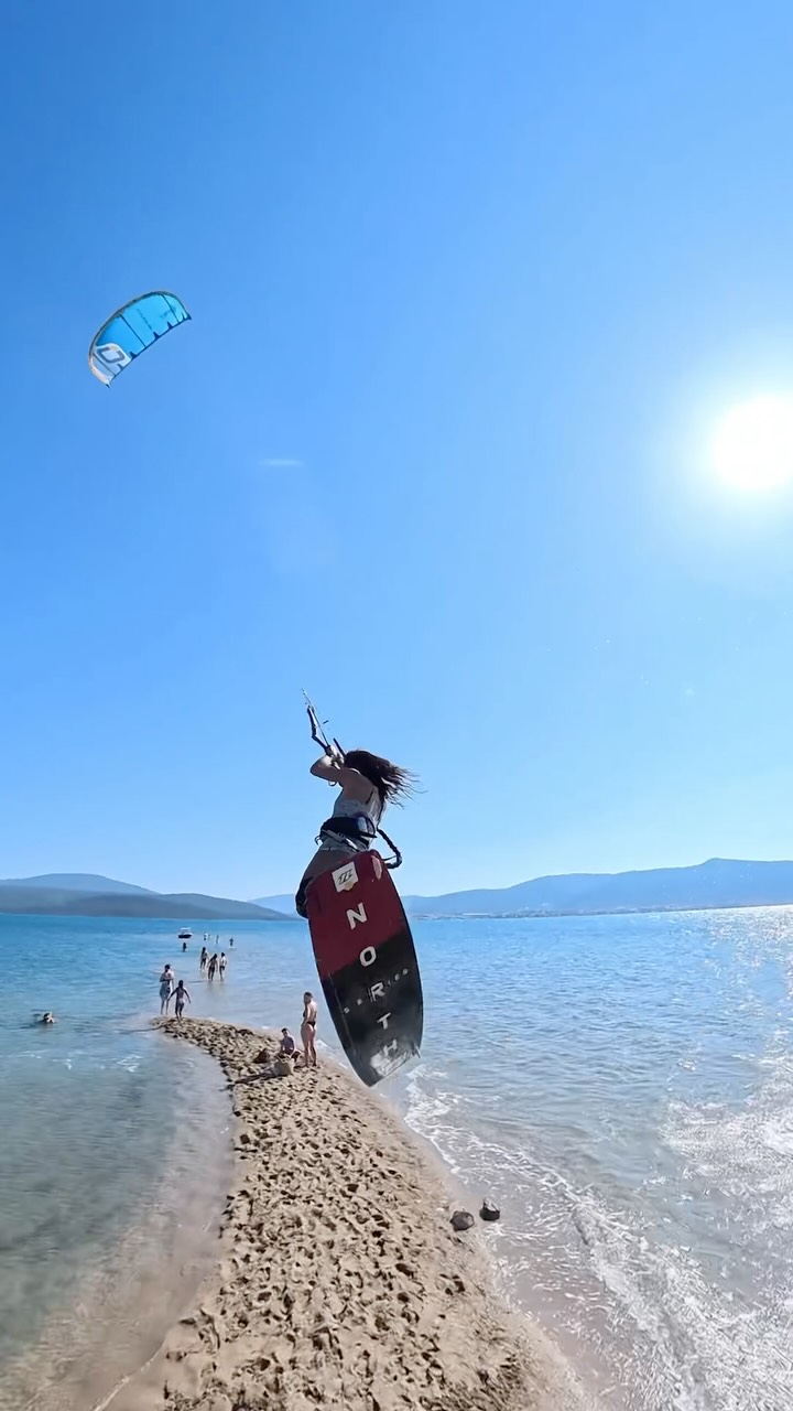 こまち　カイトボード Aya Oshima Kiteboarding (@ayakite) • Facebook