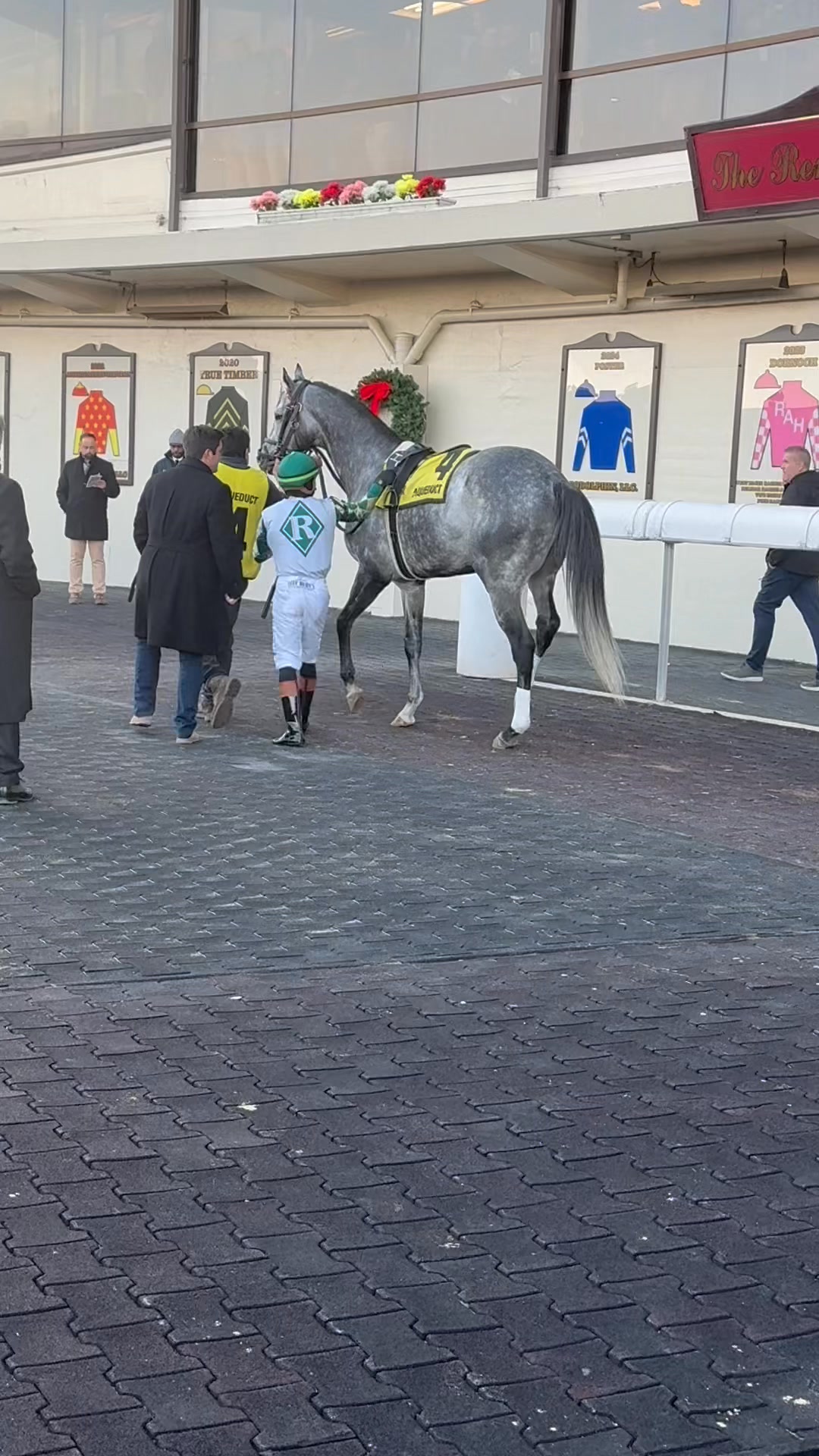 Last time at Aqueduct Racetrack (New York City)! 🎉 It won’t ever be ...
