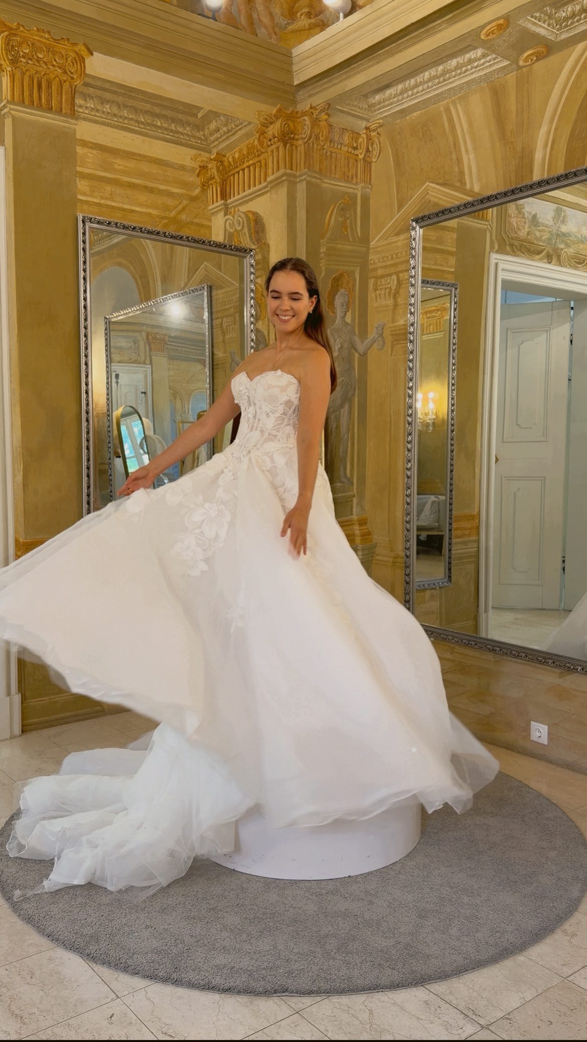If you love…, - modern designs, - romantic elegance, - the possibility to create your own wedding dress, - an 18th century venue,
