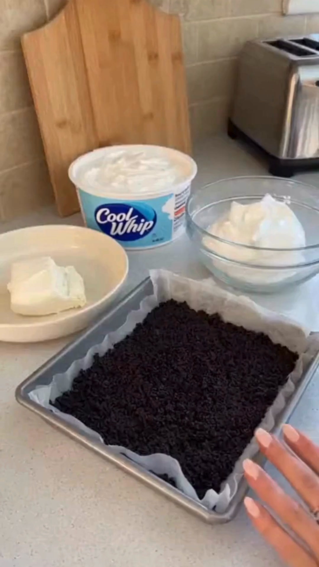 2-Ingredient Dark Chocolate Sea Salt Cool Whip Fudge Bites Rich Dark ...