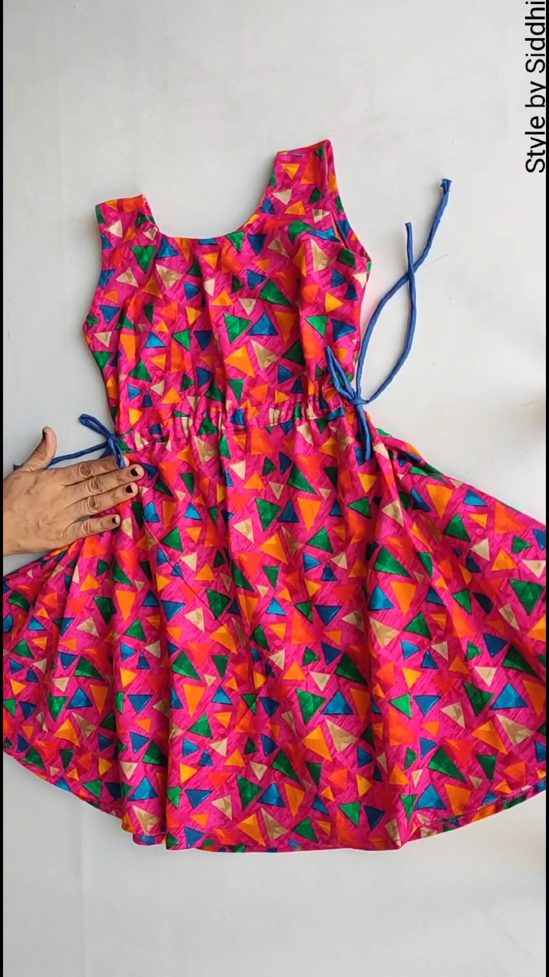One piece Umbrella cut Baby frock cutting and stitching #sew #sewing #sewinghacks #sewingtipsandtricks #fashiondesigning #stitch #stitching #design #diy #sewingideas | Style By Siddhi