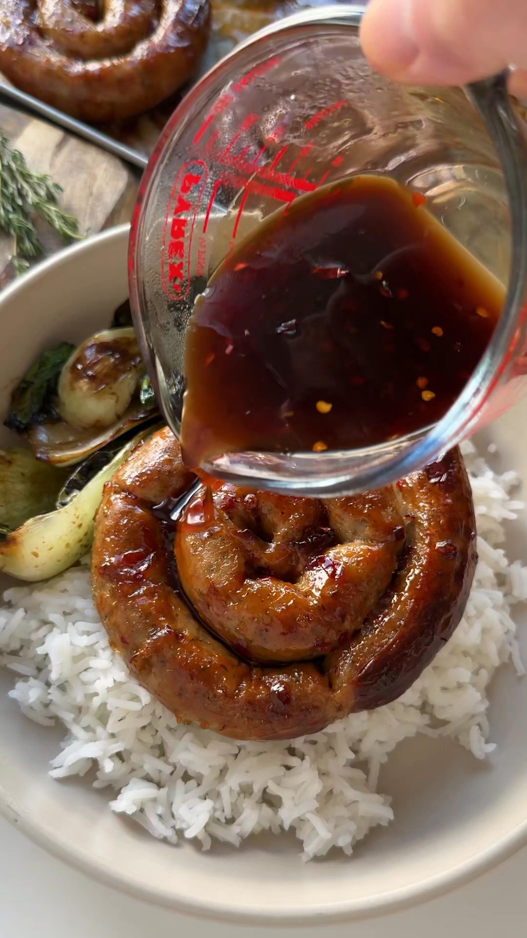 Oven Baked Sweet Chilli Sausage Wheels There are very few dinners that ...