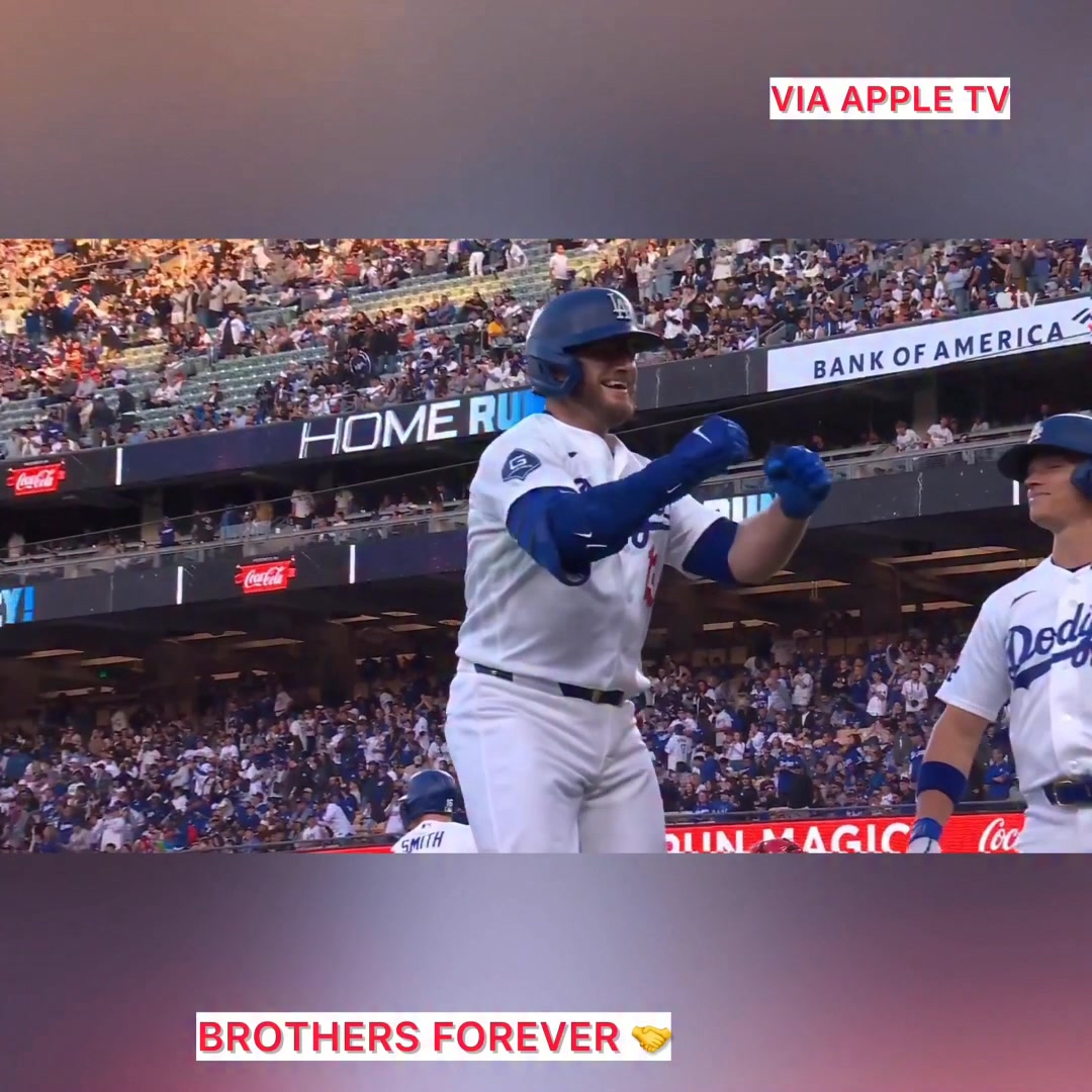 Clayton Kershaw was HYPED in the Dodger Stadium crowd after seeing