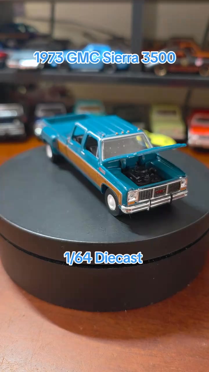 GMC Sierra 3500 / 1973 M2 1:64 お CCM口 새기